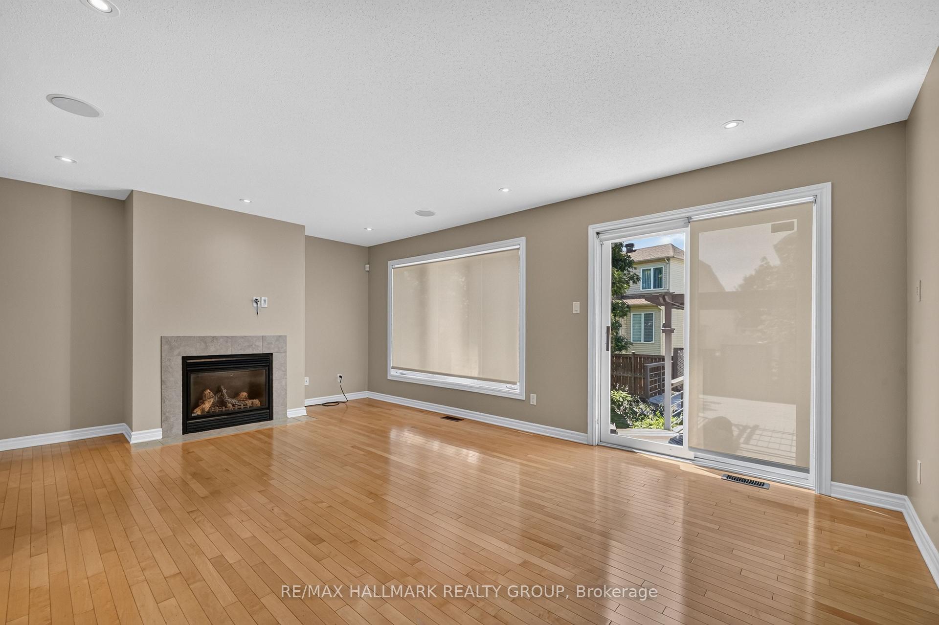 Photo 6 of 2028 Melette Crescent, Ottawa, Avalon East — HOMEH