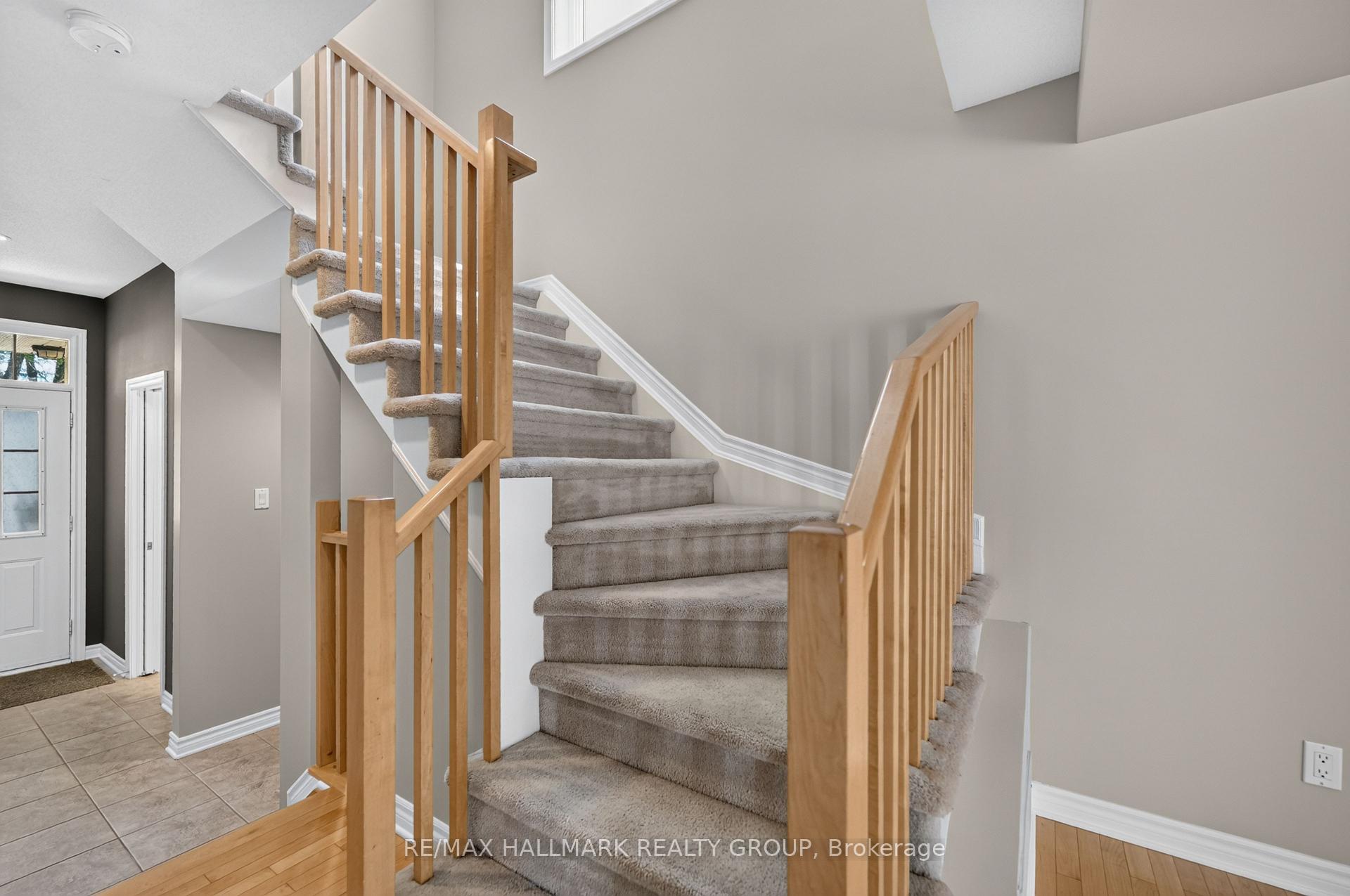 Photo 15 of 2028 Melette Crescent, Ottawa, Avalon East — HOMEH