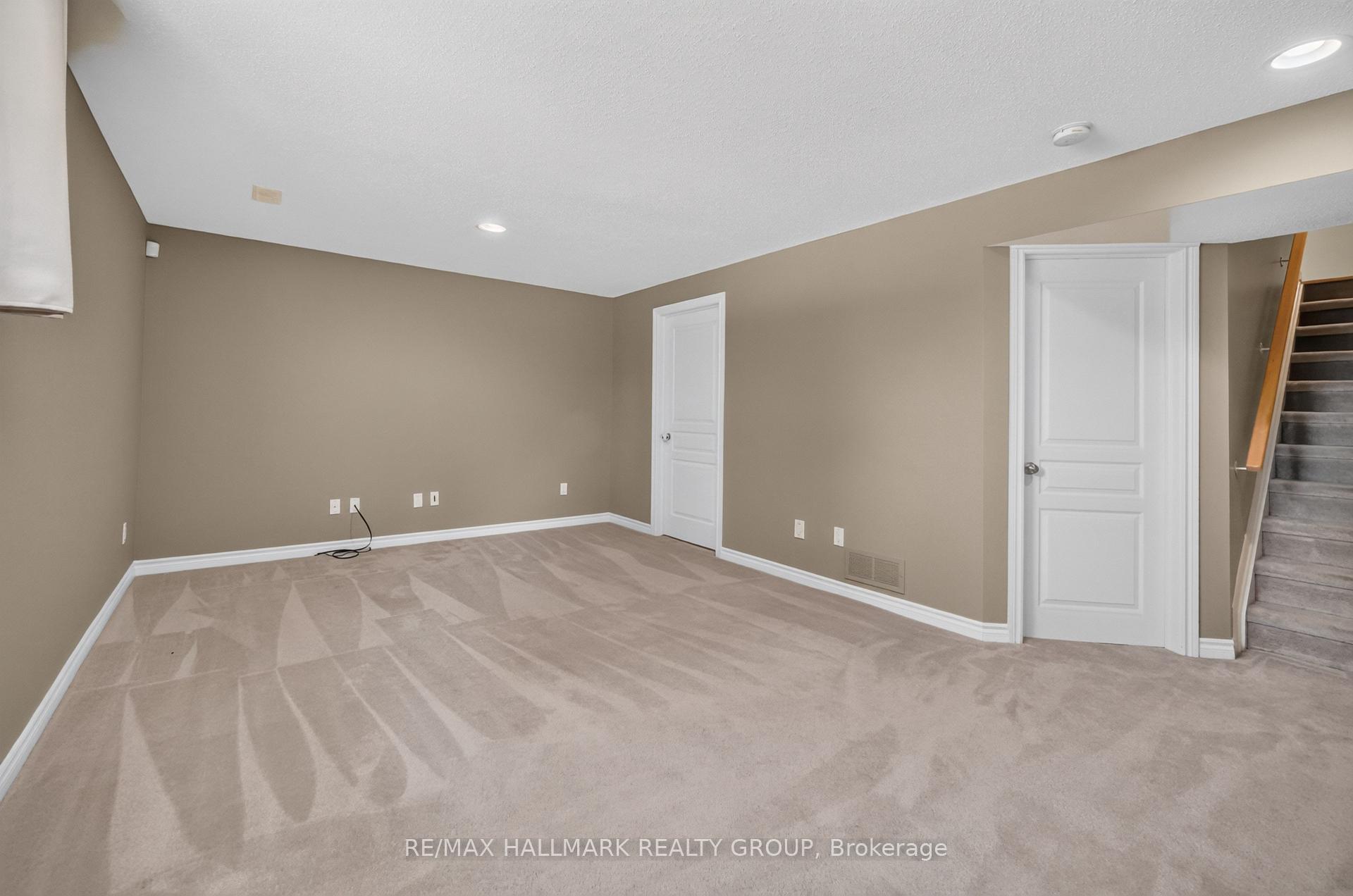 Photo 30 of 2028 Melette Crescent, Ottawa, Avalon East — HOMEH