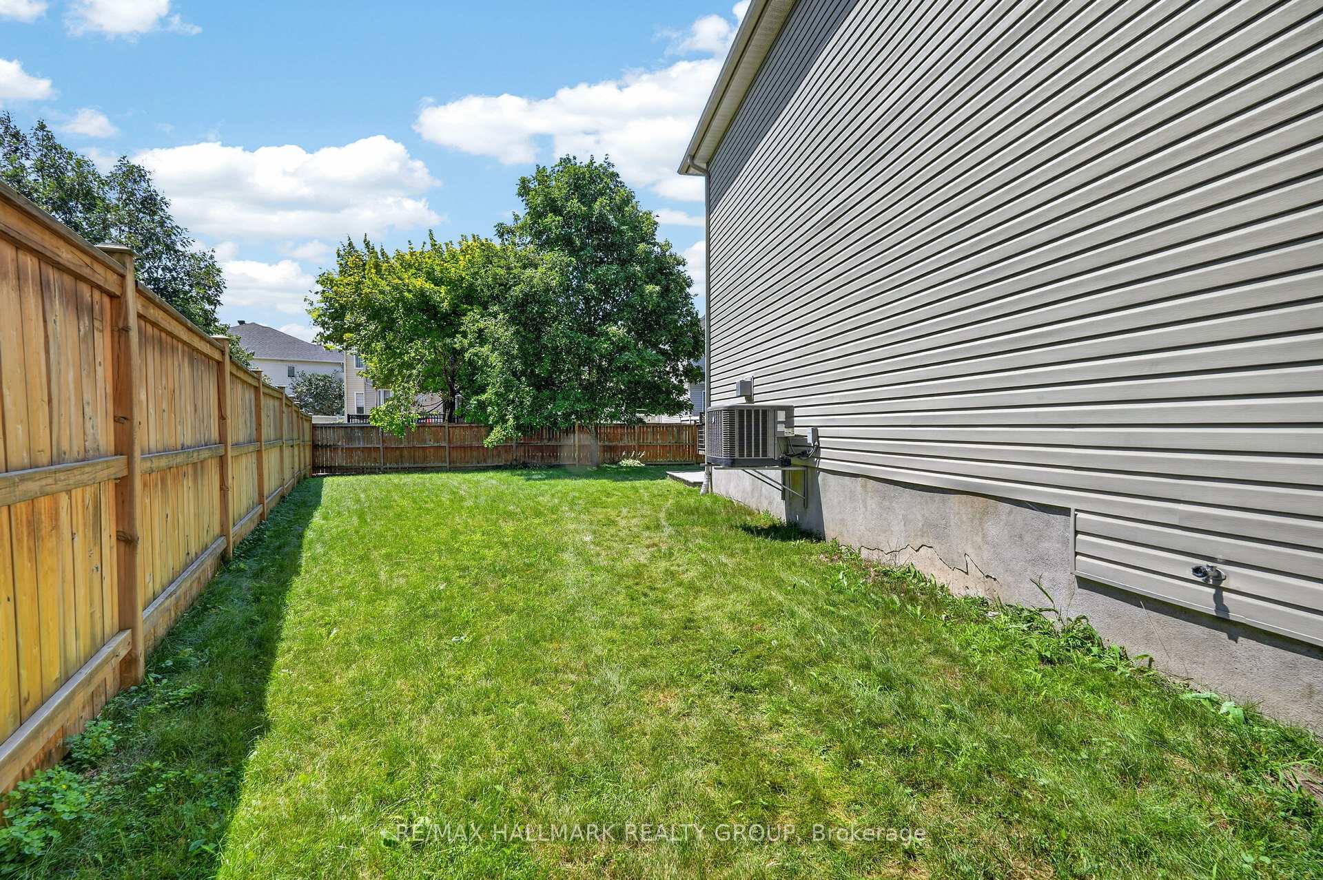 Photo 36 of 2028 Melette Crescent, Ottawa, Avalon East — HOMEH