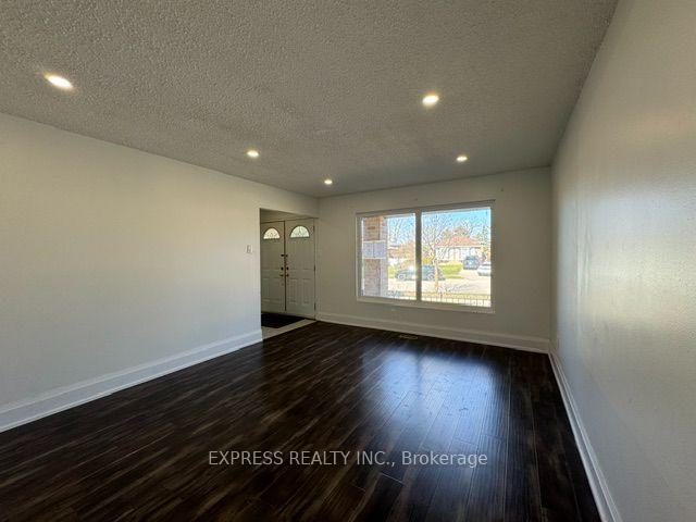 Photo 5 of 220 John Tabor Trail, Scarborough, Malvern — HOMEH