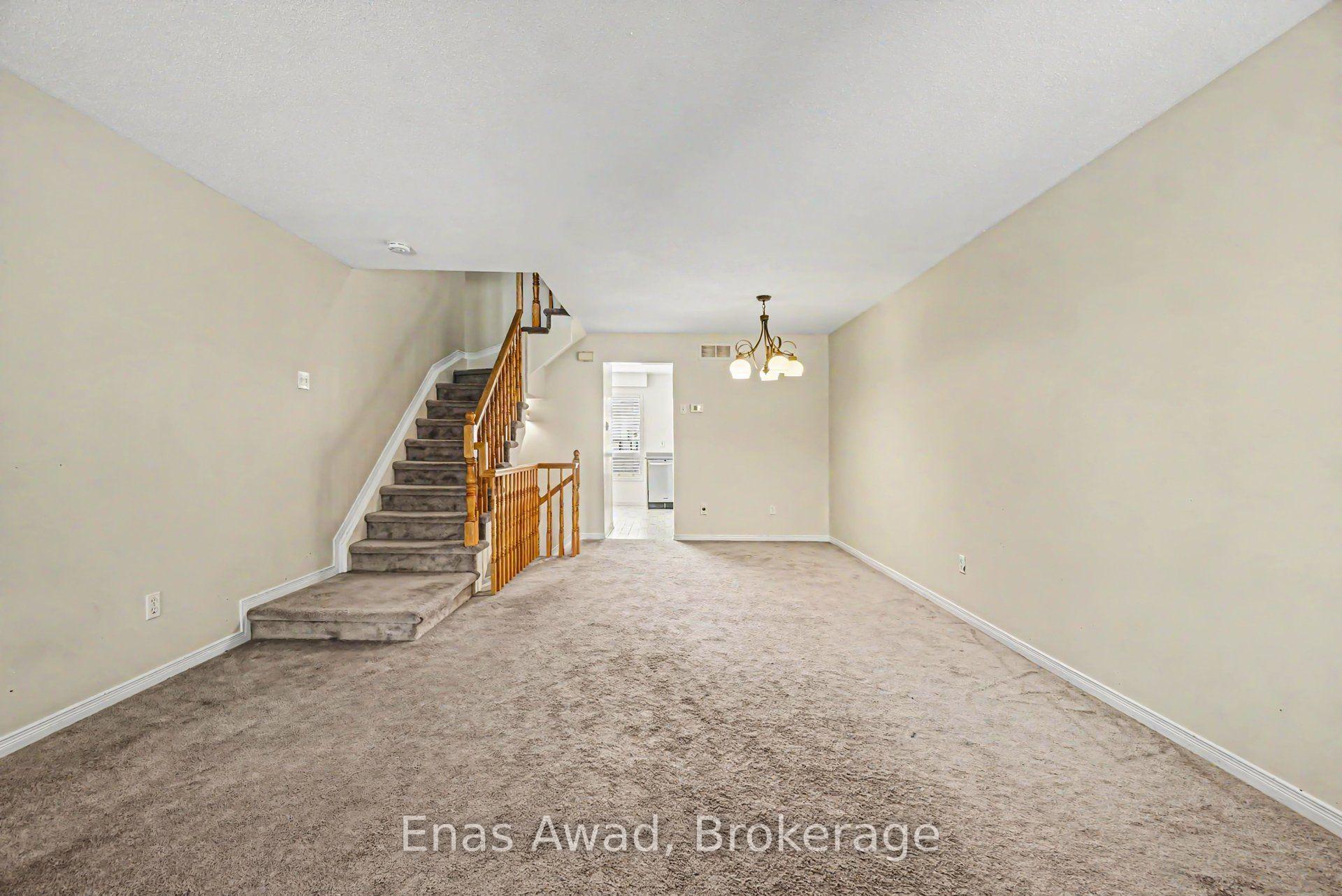 Photo 3 of 7 Rothbury Crescent, Ottawa, CFB Rockcliffe and Area — HOMEH