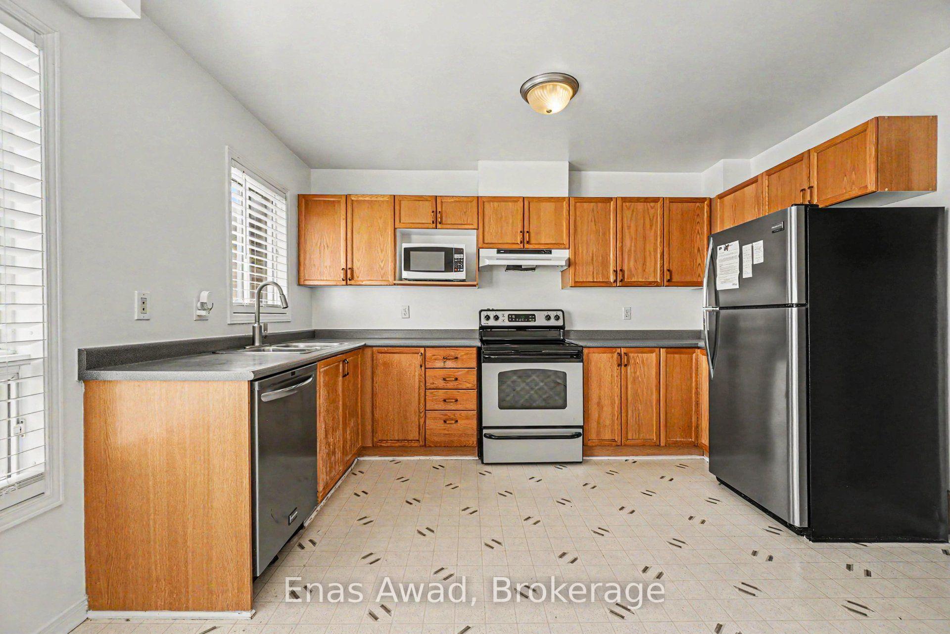Photo 5 of 7 Rothbury Crescent, Ottawa, CFB Rockcliffe and Area — HOMEH
