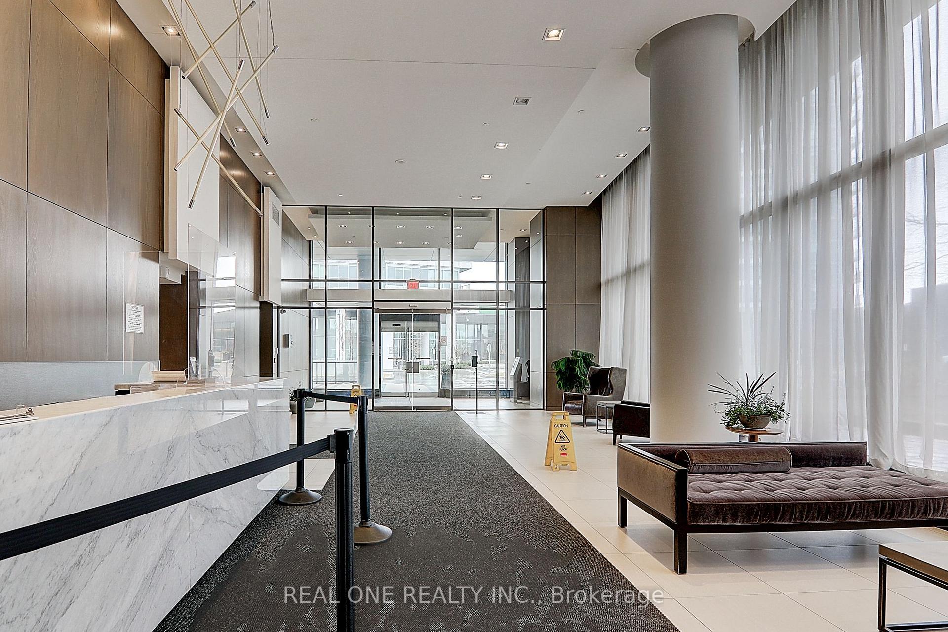 Photo 5 of Unit 1501, 121 Mcmahon Drive, North York, Bayview Village — HOMEH