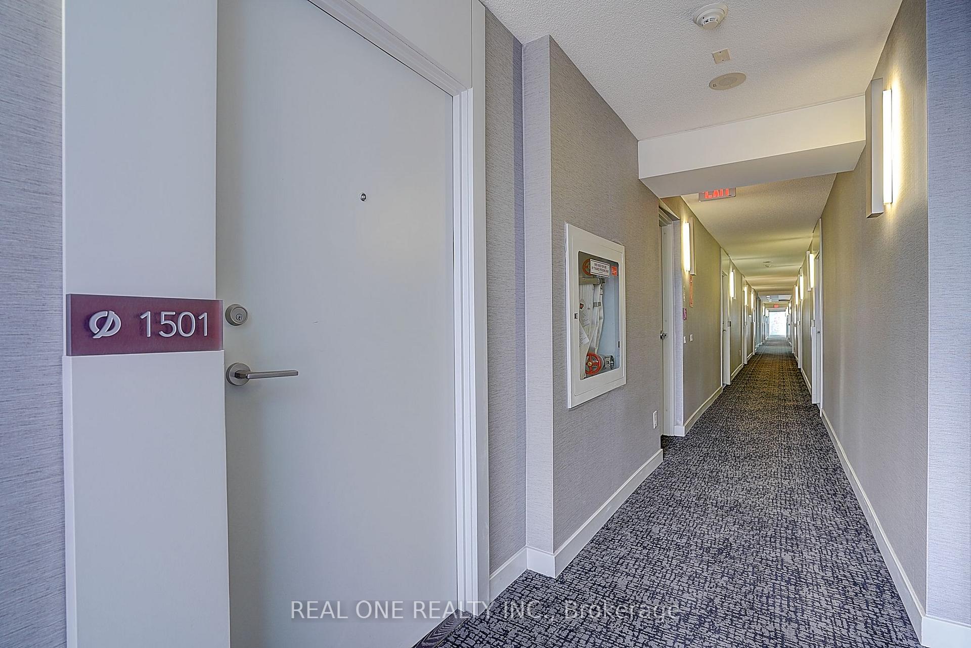 Photo 6 of Unit 1501, 121 Mcmahon Drive, North York, Bayview Village — HOMEH