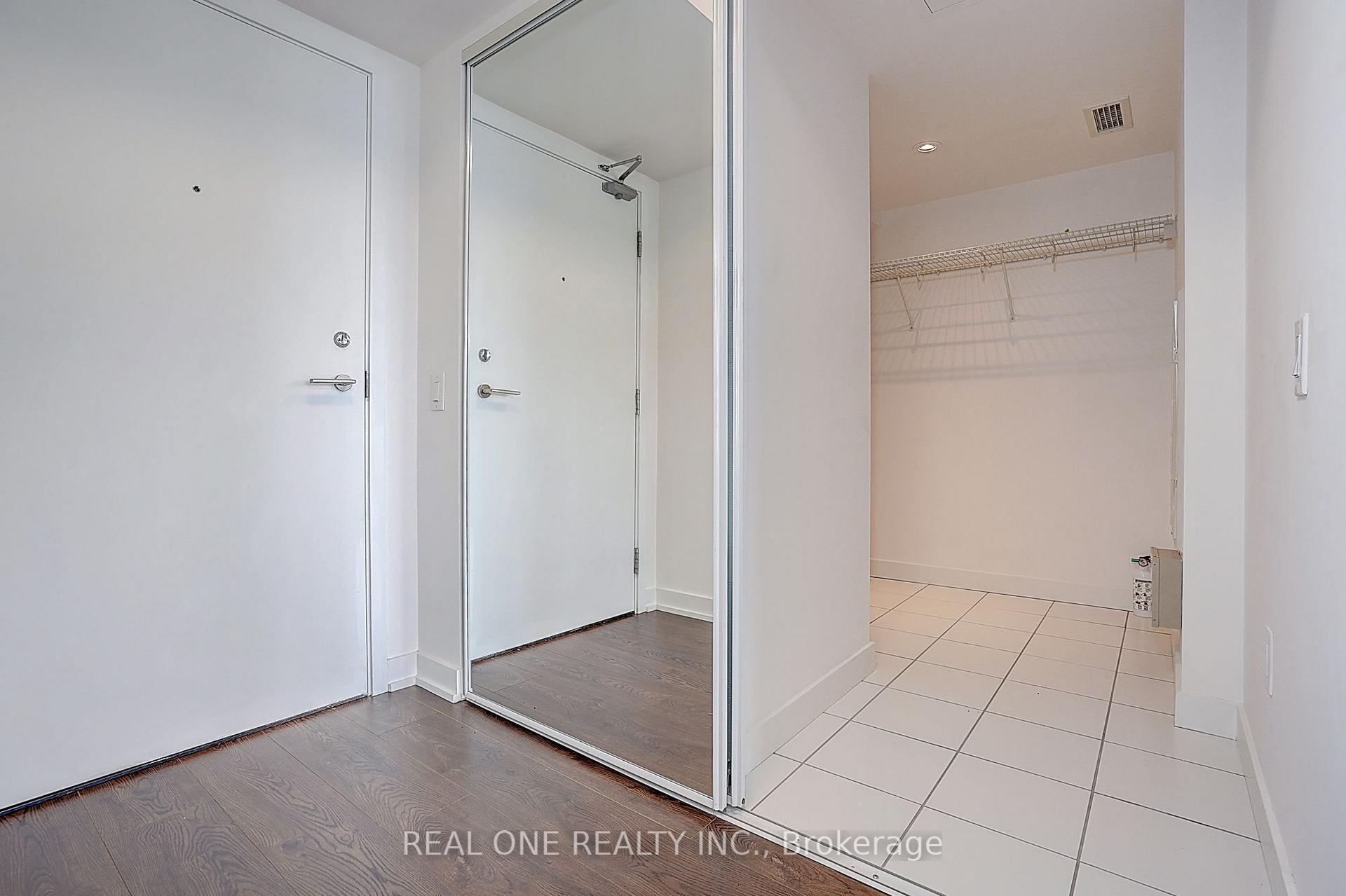 Photo 8 of Unit 1501, 121 Mcmahon Drive, North York, Bayview Village — HOMEH