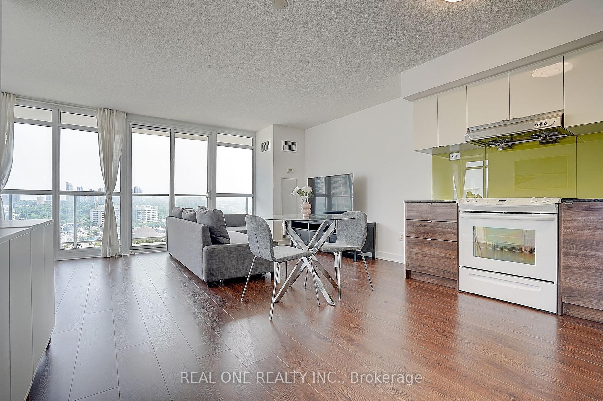Photo 9 of Unit 1501, 121 Mcmahon Drive, North York, Bayview Village — HOMEH