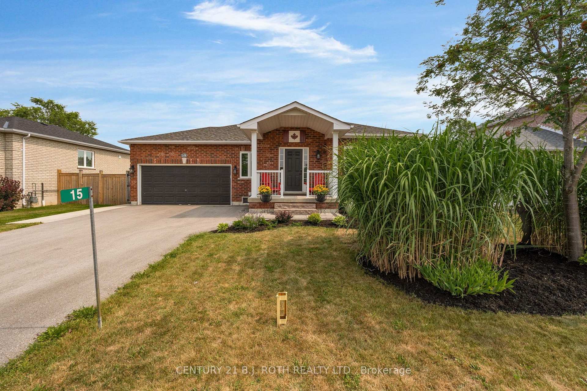 Photo 1 of 15 Corbett Street, Springwater, Elmvale — HOMEH