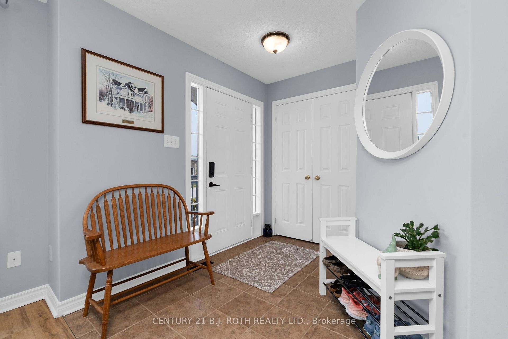 Photo 4 of 15 Corbett Street, Springwater, Elmvale — HOMEH