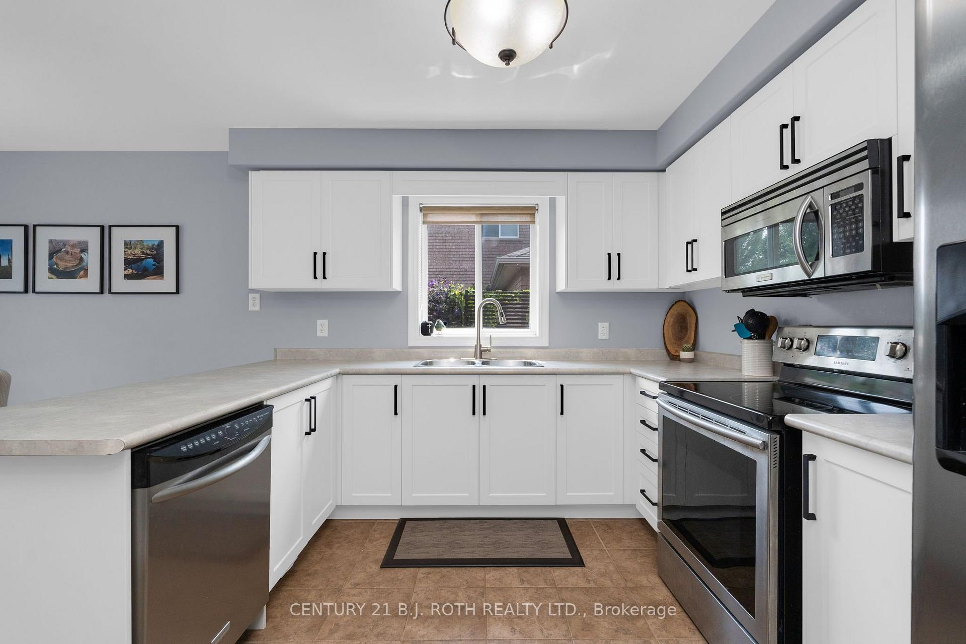 Photo 9 of 15 Corbett Street, Springwater, Elmvale — HOMEH