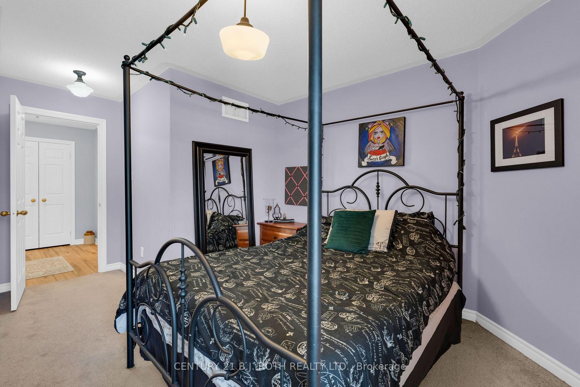 Photo 19 of 15 Corbett Street, Springwater, Elmvale — HOMEH