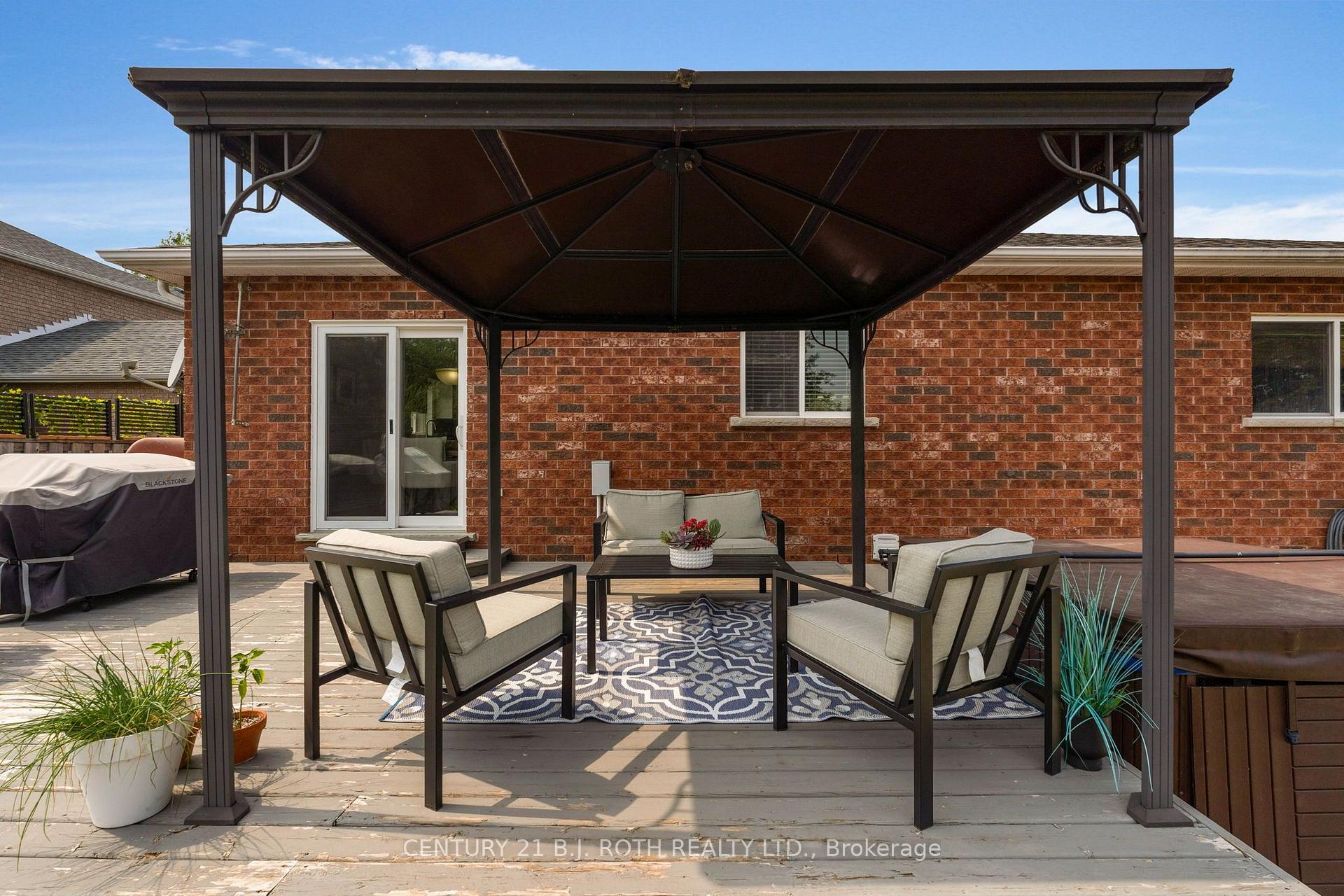 Photo 31 of 15 Corbett Street, Springwater, Elmvale — HOMEH
