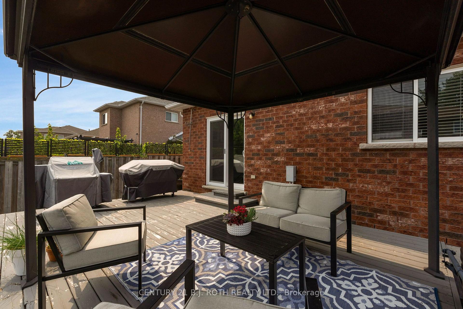 Photo 32 of 15 Corbett Street, Springwater, Elmvale — HOMEH