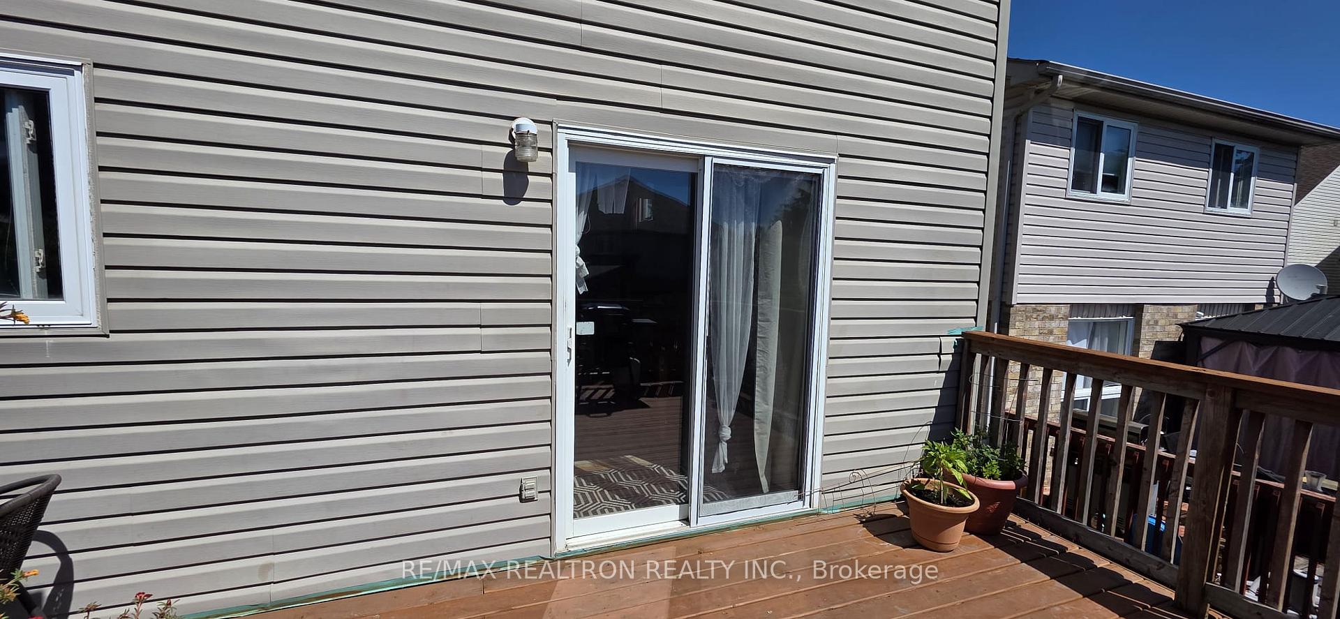 Photo 26 of 123 West Meadow Drive, Kitchener, Highland West — HOMEH