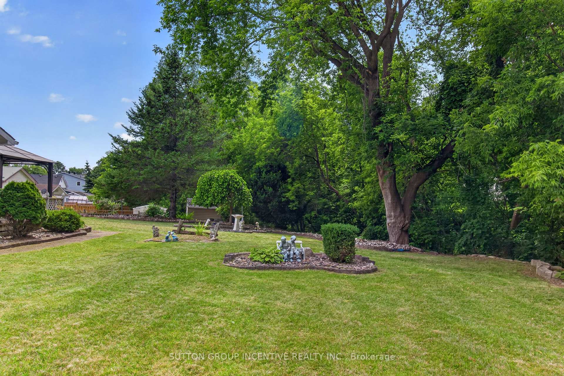 Photo 11 of 190 Bartholomew Street, Brockville, Brockville — HOMEH