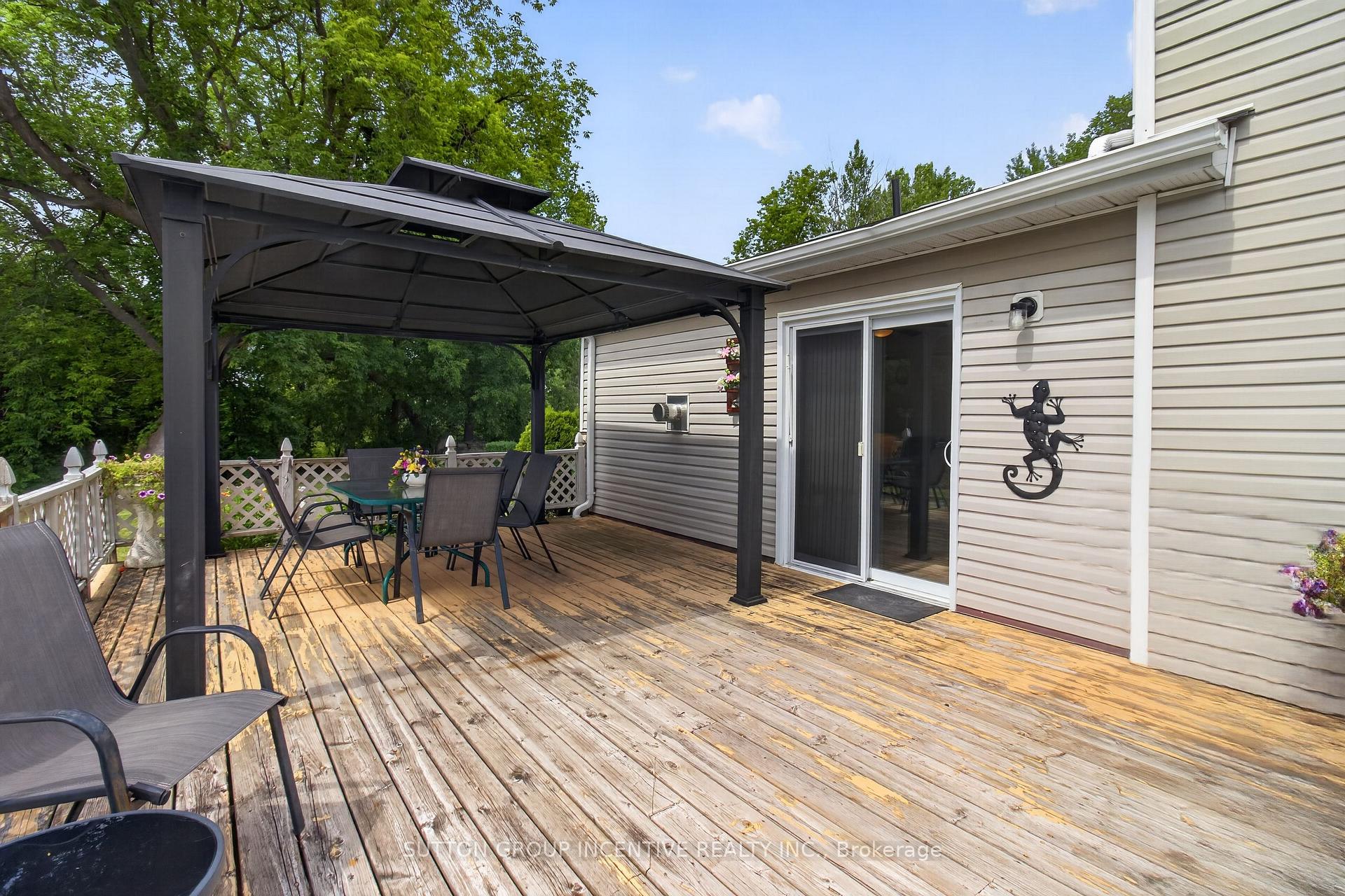 Photo 22 of 190 Bartholomew Street, Brockville, Brockville — HOMEH