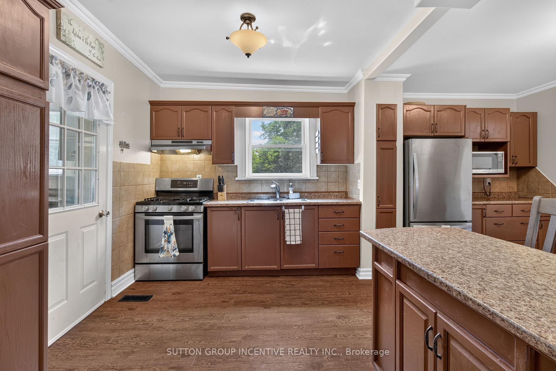 Photo 27 of 190 Bartholomew Street, Brockville, Brockville — HOMEH