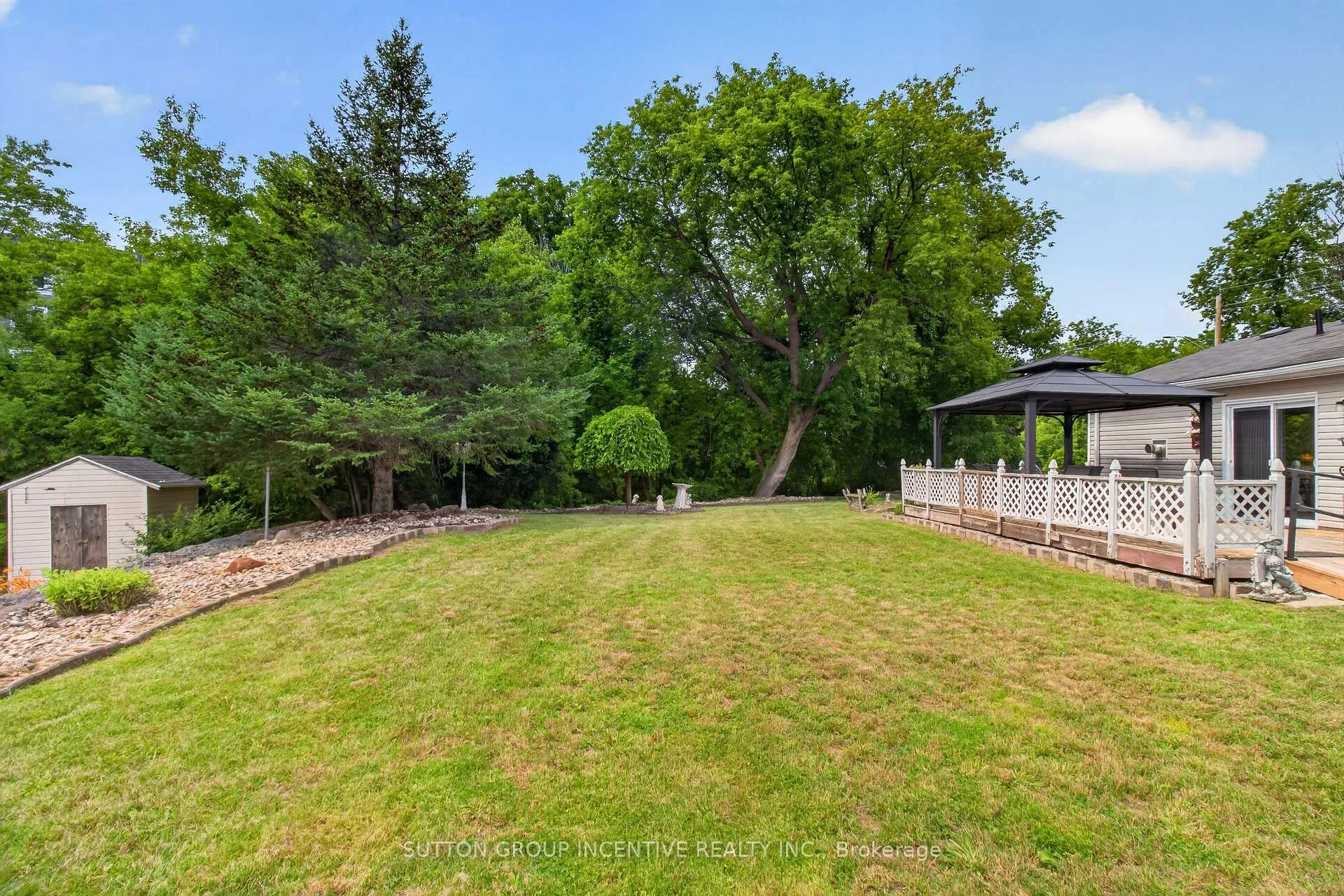 Photo 14 of 190 Bartholomew Street, Brockville, Brockville — HOMEH