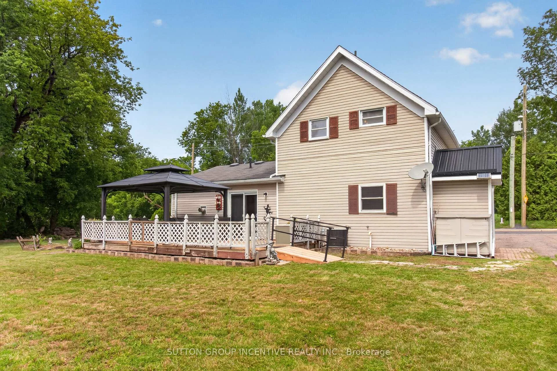 Photo 16 of 190 Bartholomew Street, Brockville, Brockville — HOMEH