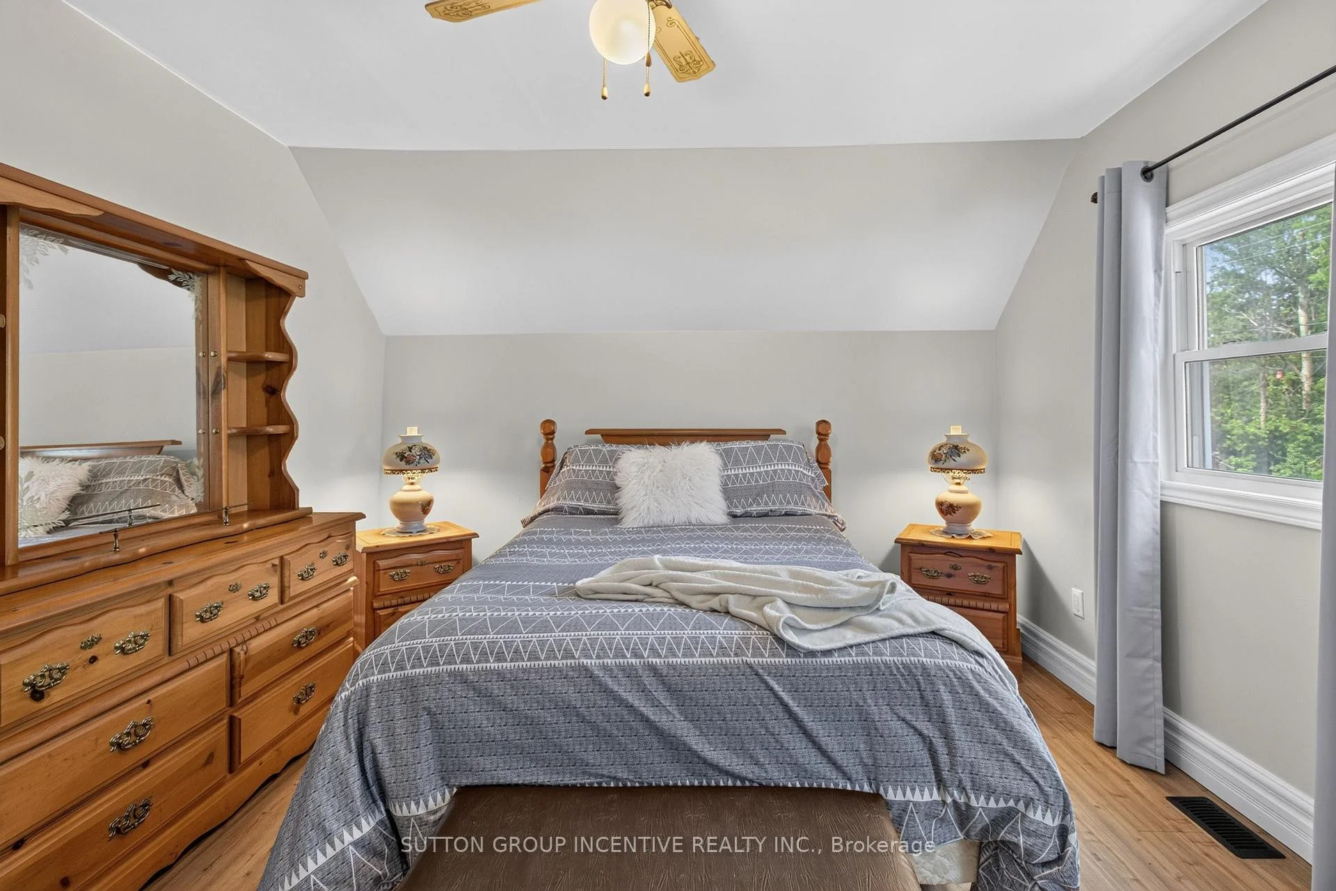 Photo 64 of 190 Bartholomew Street, Brockville, Brockville — HOMEH