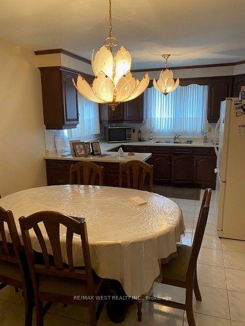 Photo 5 of 98 Jeanne Drive, Vaughan, East Woodbridge — HOMEH