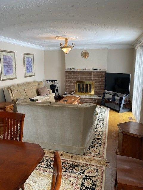 Photo 12 of 98 Jeanne Drive, Vaughan, East Woodbridge — HOMEH