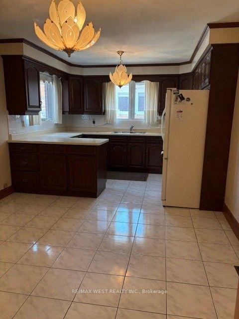 Photo 11 of 98 Jeanne Drive, Vaughan, East Woodbridge — HOMEH