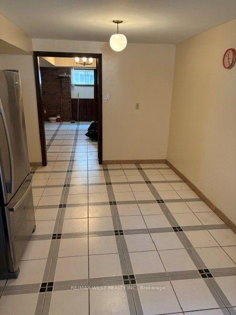 Photo 17 of 98 Jeanne Drive, Vaughan, East Woodbridge — HOMEH