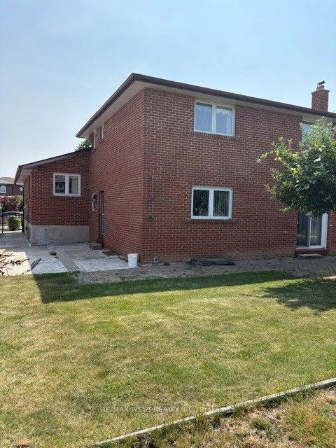Photo 26 of 98 Jeanne Drive, Vaughan, East Woodbridge — HOMEH