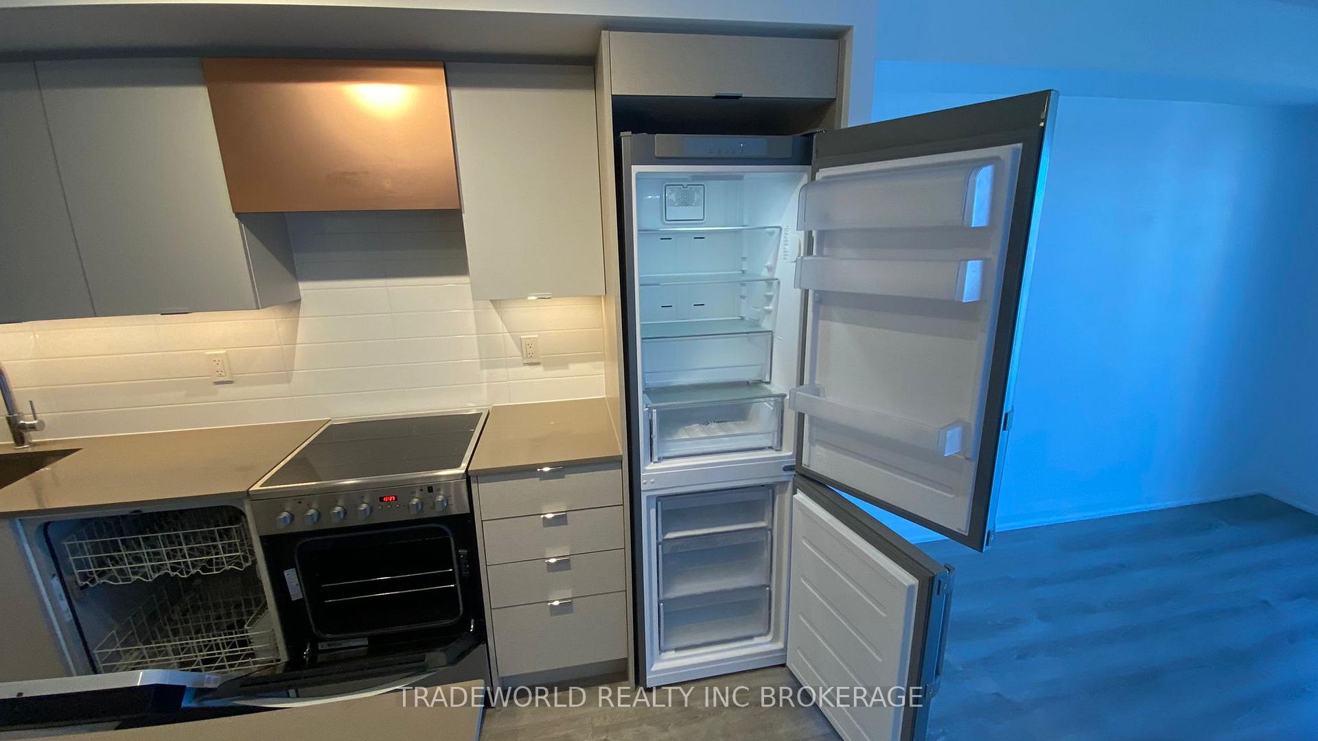 Photo 9 of Unit 1201, 30 Gibbs Road, Etobicoke, Islington-City Centre West — HOMEH
