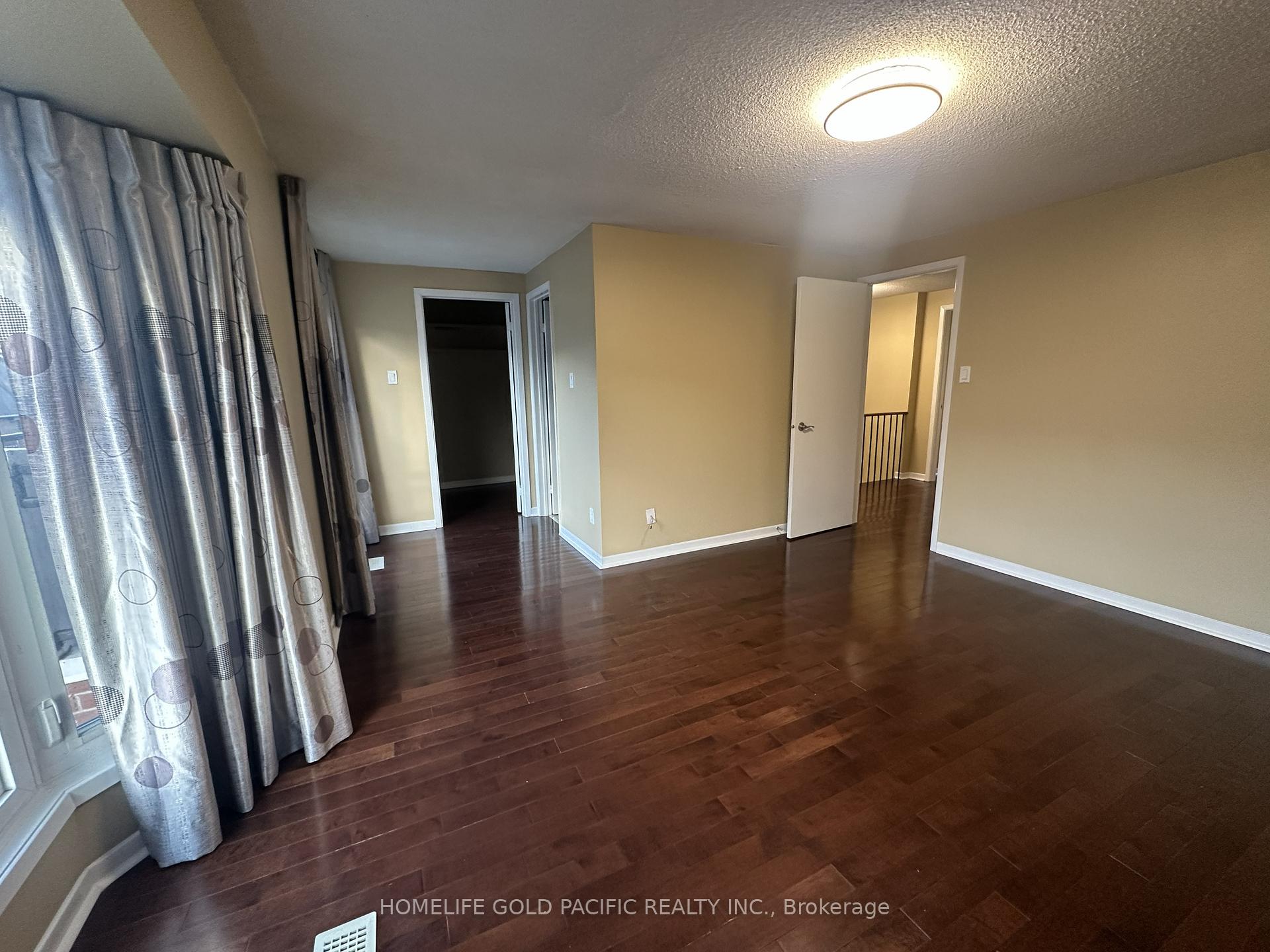 Photo 15 of 17 Protea Gardens, North York, Bayview Village — HOMEH