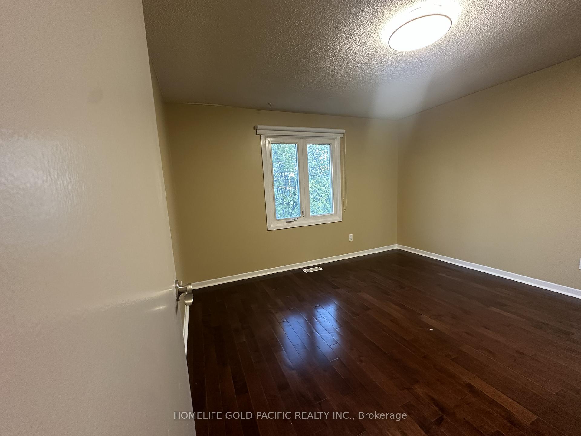Photo 18 of 17 Protea Gardens, North York, Bayview Village — HOMEH