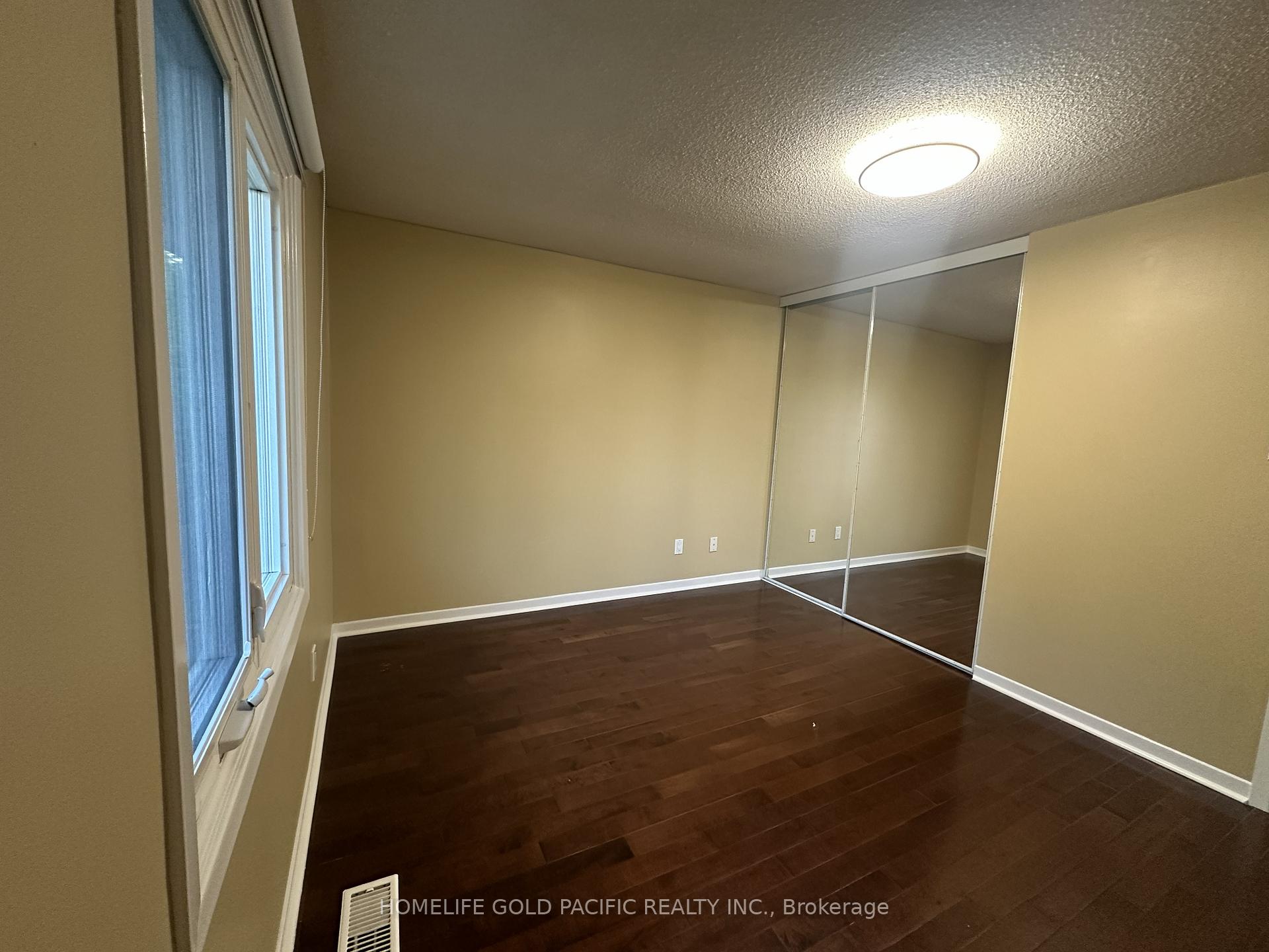 Photo 19 of 17 Protea Gardens, North York, Bayview Village — HOMEH
