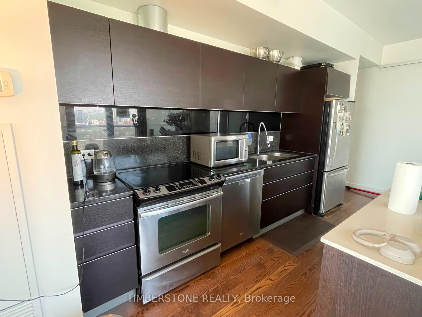 Photo 3 of Unit 2603, 70 Distillery Lane, Toronto, Waterfront Communities — HOMEH