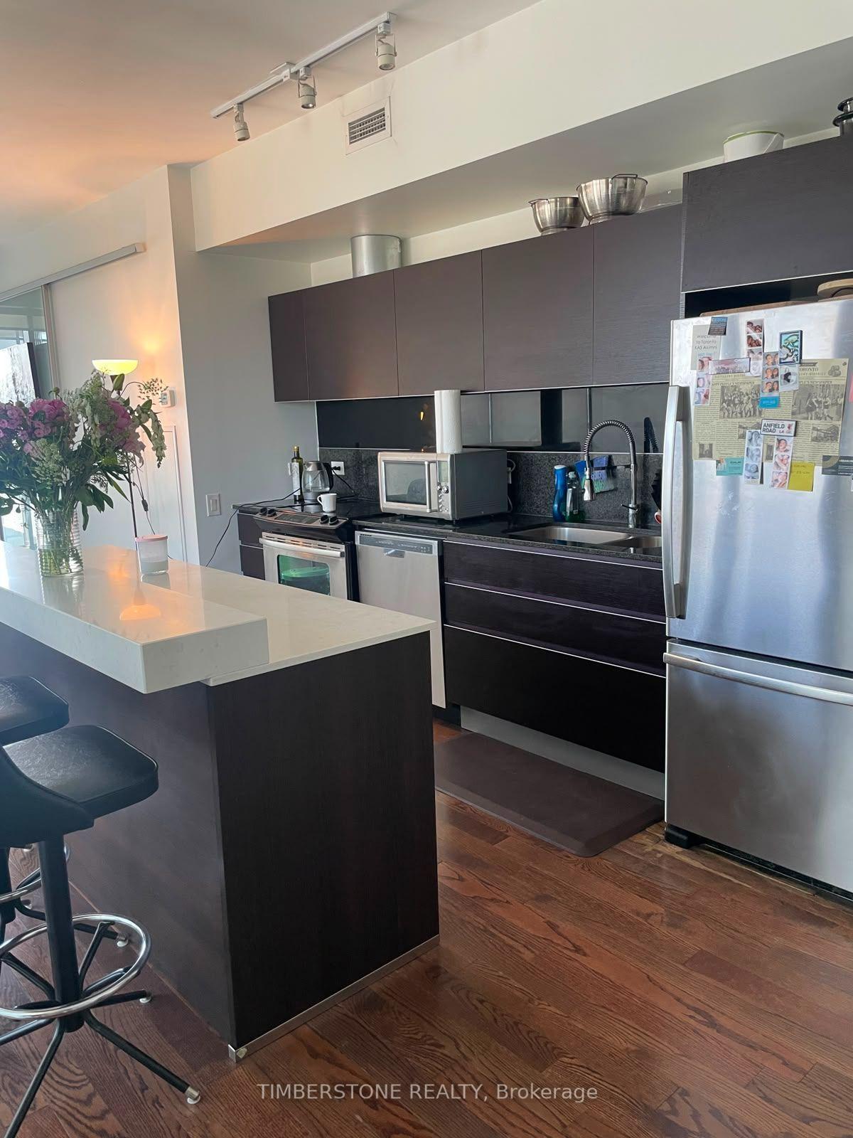 Photo 4 of Unit 2603, 70 Distillery Lane, Toronto, Waterfront Communities — HOMEH