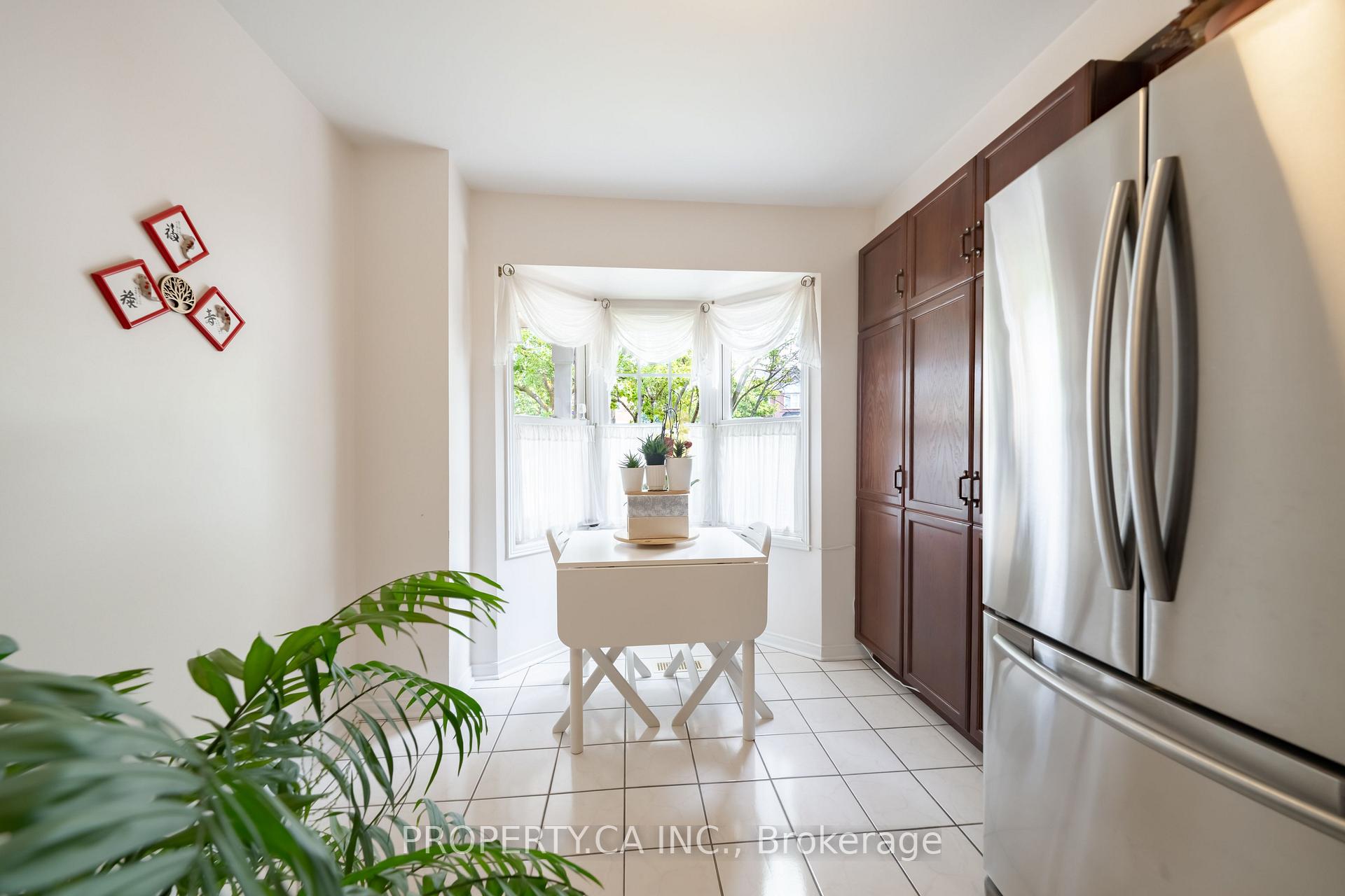 Photo 19 of 72 Desert Sand Drive, Brampton, Sandringham-Wellington — HOMEH