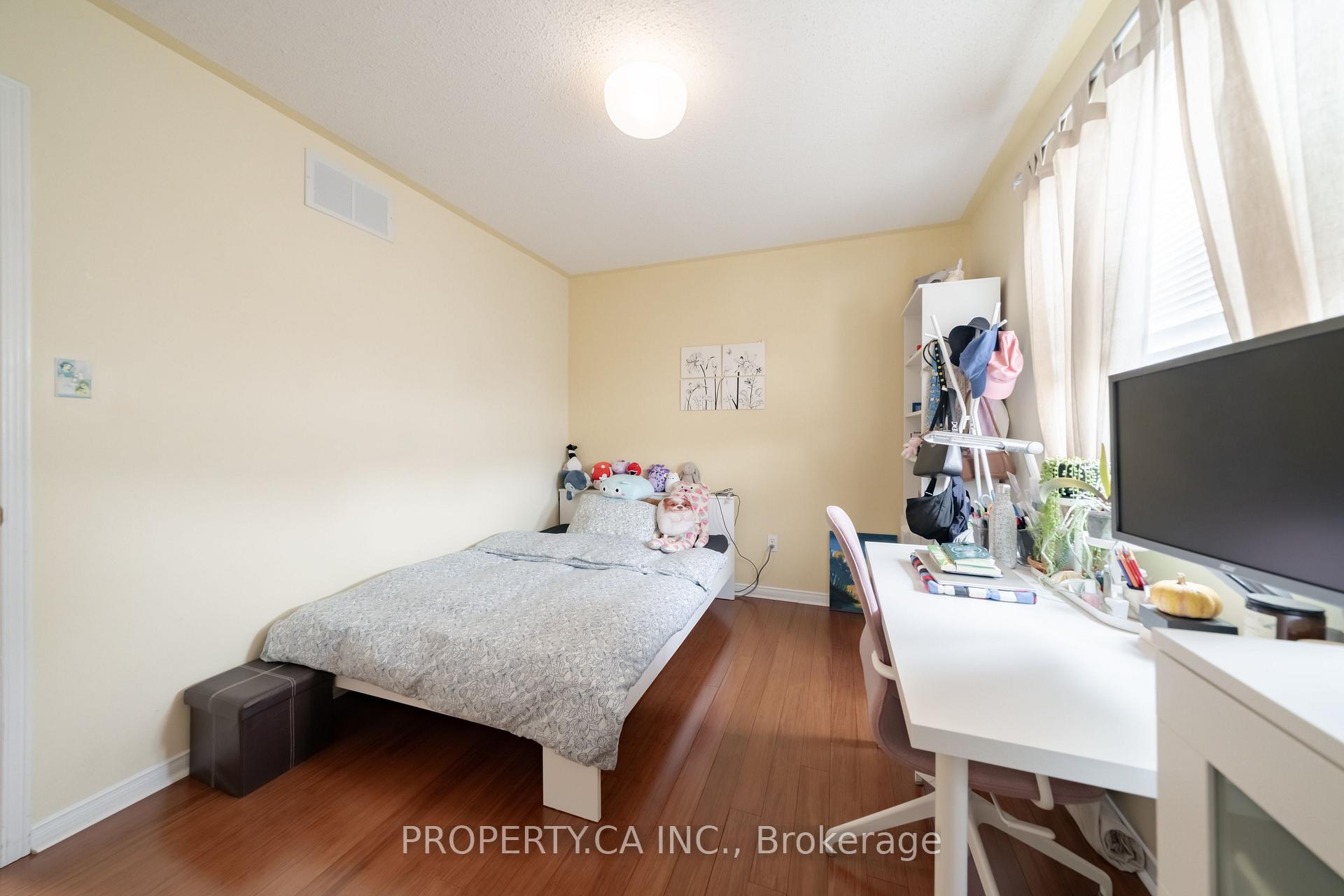 Photo 76 of 72 Desert Sand Drive, Brampton, Sandringham-Wellington — HOMEH
