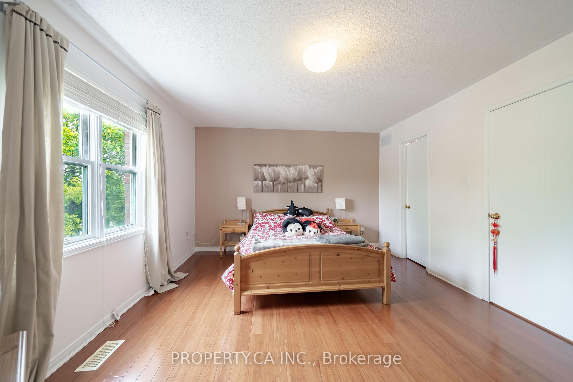 Photo 97 of 72 Desert Sand Drive, Brampton, Sandringham-Wellington — HOMEH