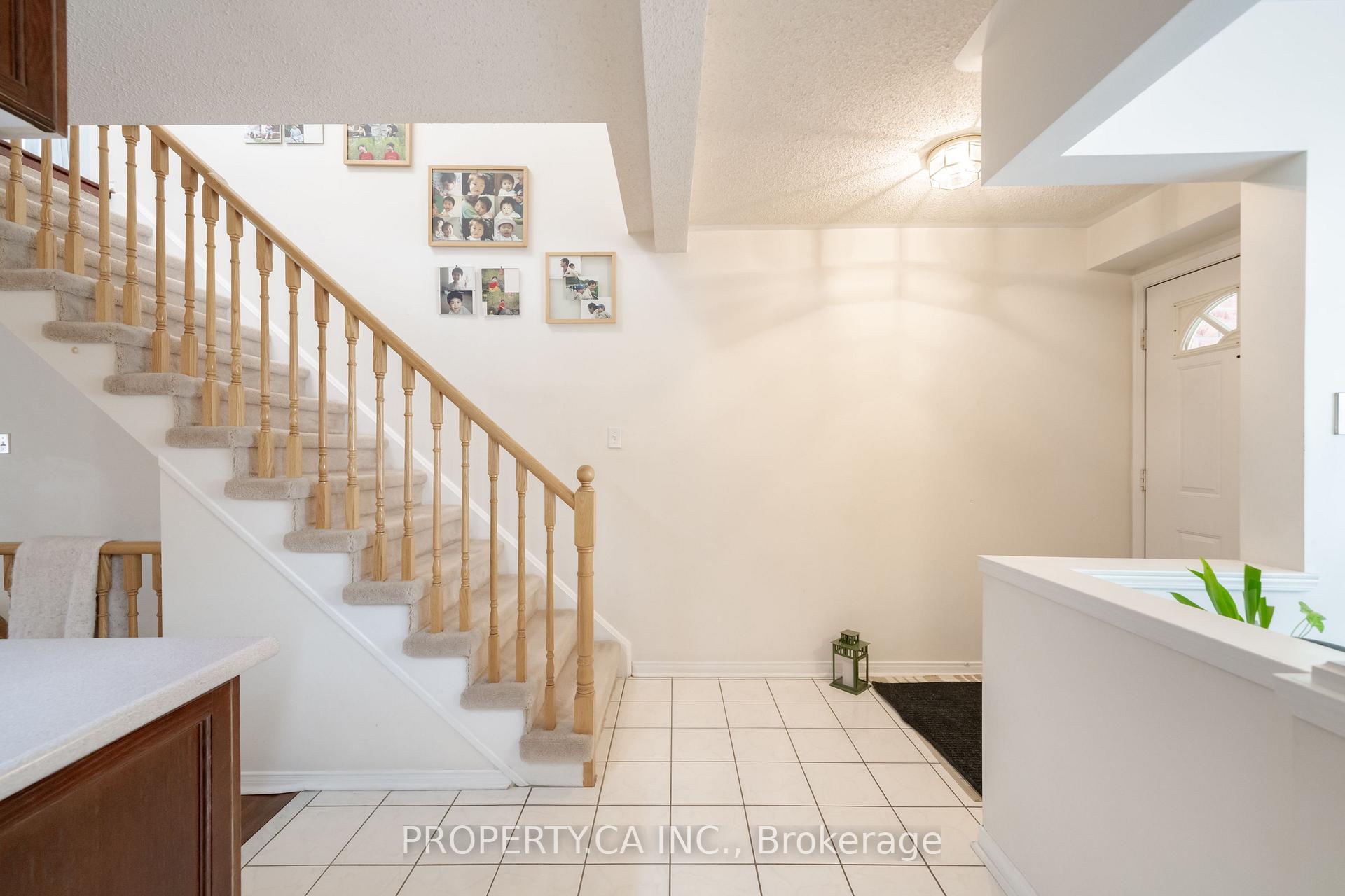 Photo 14 of 72 Desert Sand Drive, Brampton, Sandringham-Wellington — HOMEH