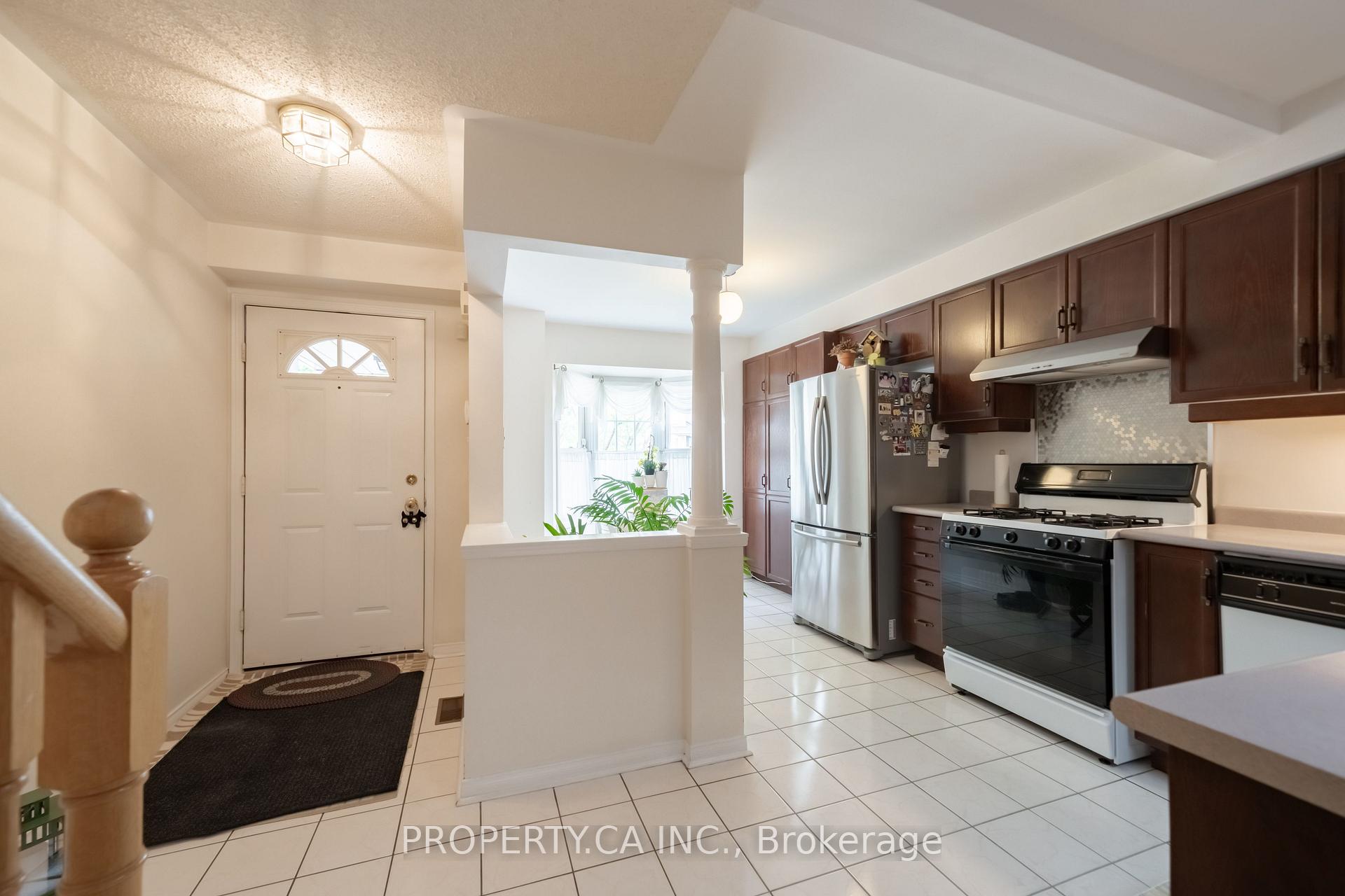 Photo 20 of 72 Desert Sand Drive, Brampton, Sandringham-Wellington — HOMEH