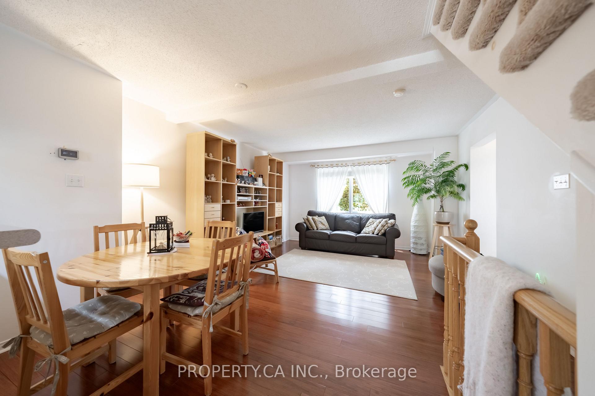 Photo 41 of 72 Desert Sand Drive, Brampton, Sandringham-Wellington — HOMEH