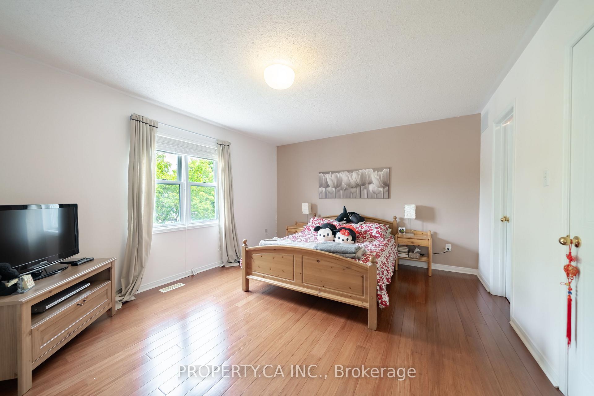 Photo 68 of 72 Desert Sand Drive, Brampton, Sandringham-Wellington — HOMEH