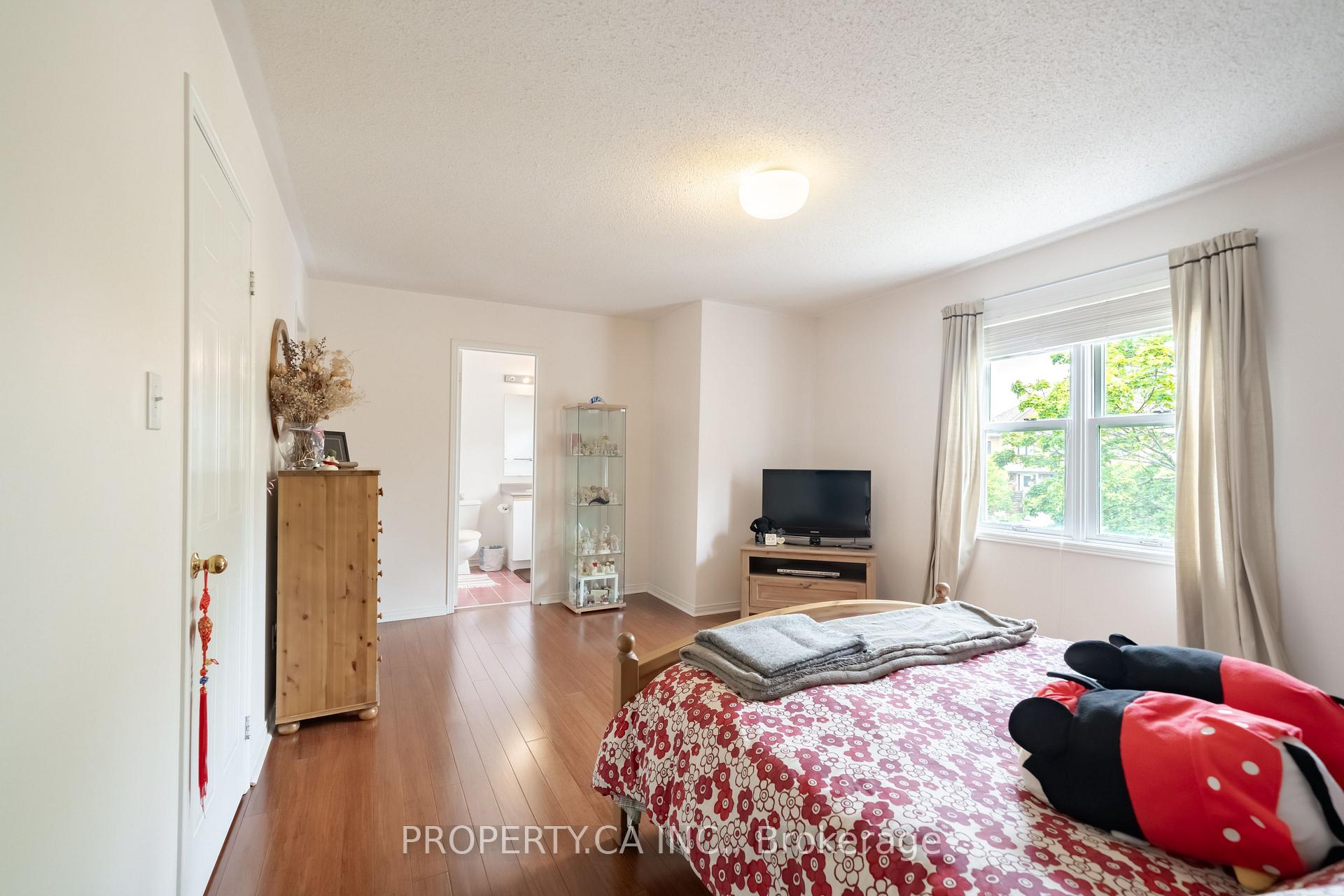 Photo 74 of 72 Desert Sand Drive, Brampton, Sandringham-Wellington — HOMEH