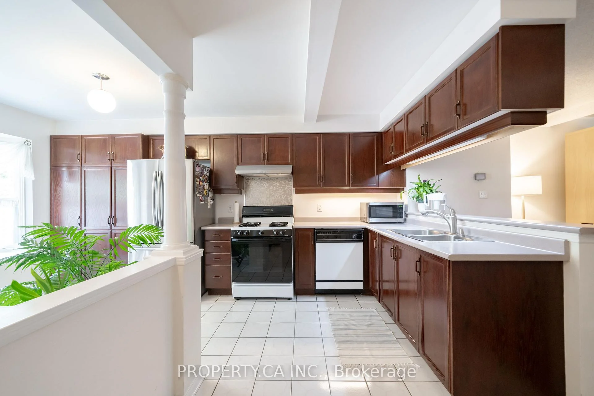 Photo 24 of 72 Desert Sand Drive, Brampton, Sandringham-Wellington — HOMEH