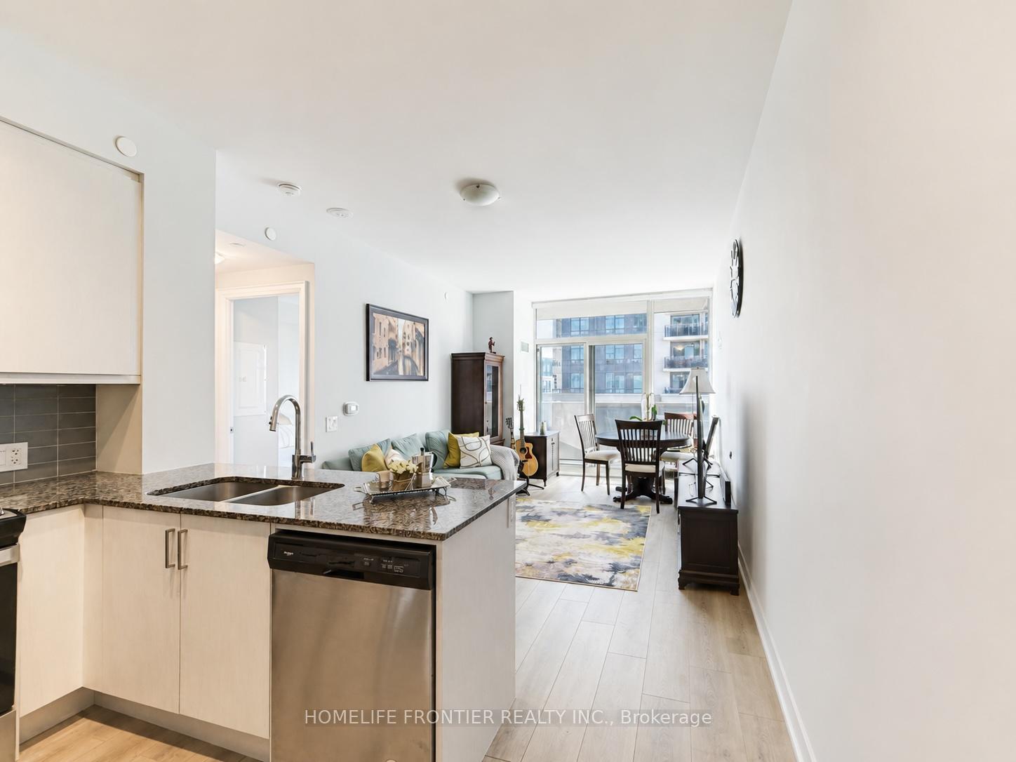 Photo 9 of Unit 301, 20 Gatineau Drive, Vaughan, Beverley Glen — HOMEH