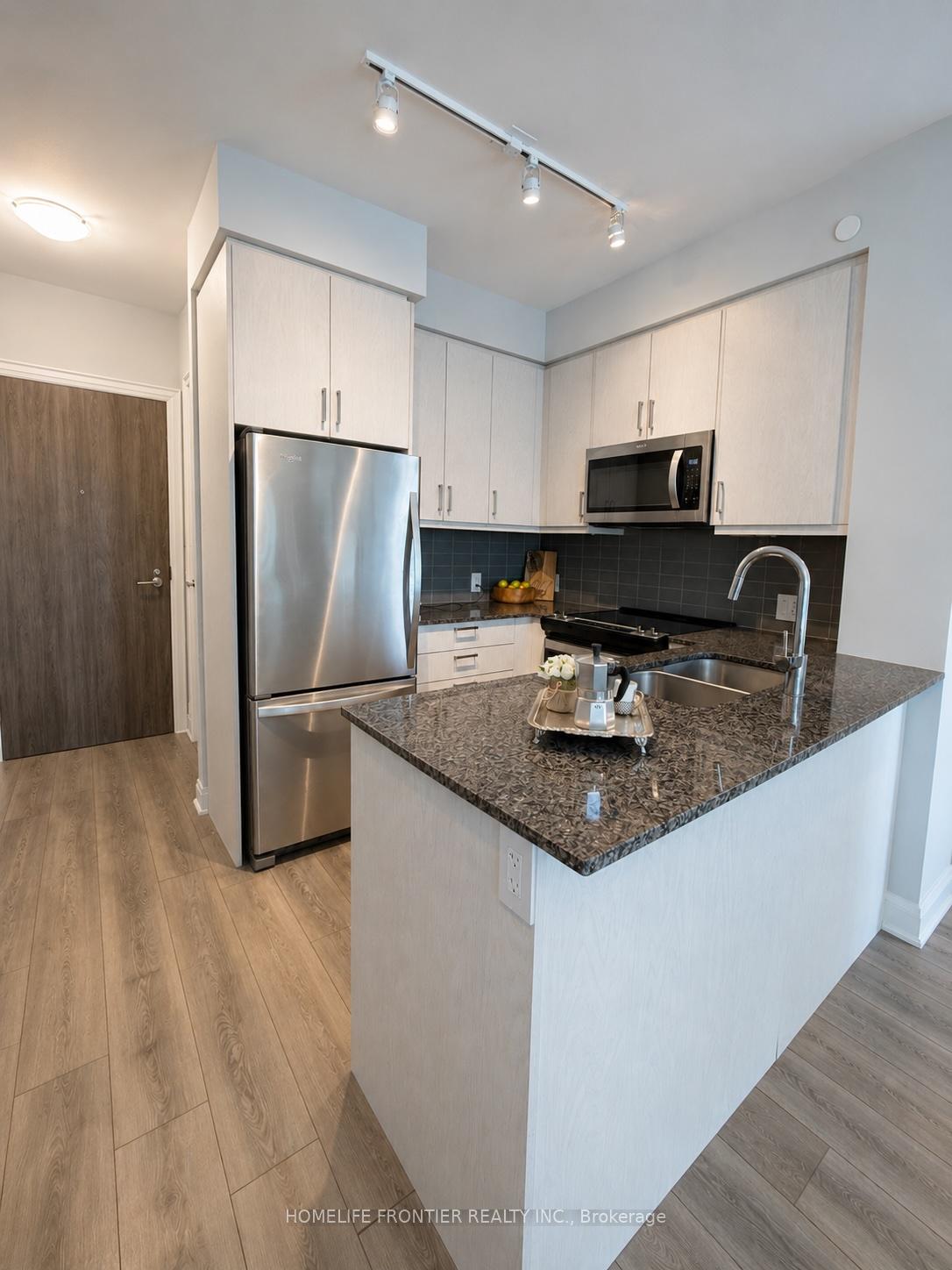 Photo 11 of Unit 301, 20 Gatineau Drive, Vaughan, Beverley Glen — HOMEH