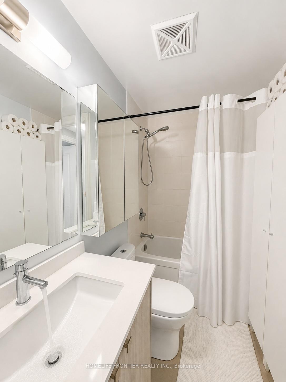 Photo 19 of Unit 301, 20 Gatineau Drive, Vaughan, Beverley Glen — HOMEH