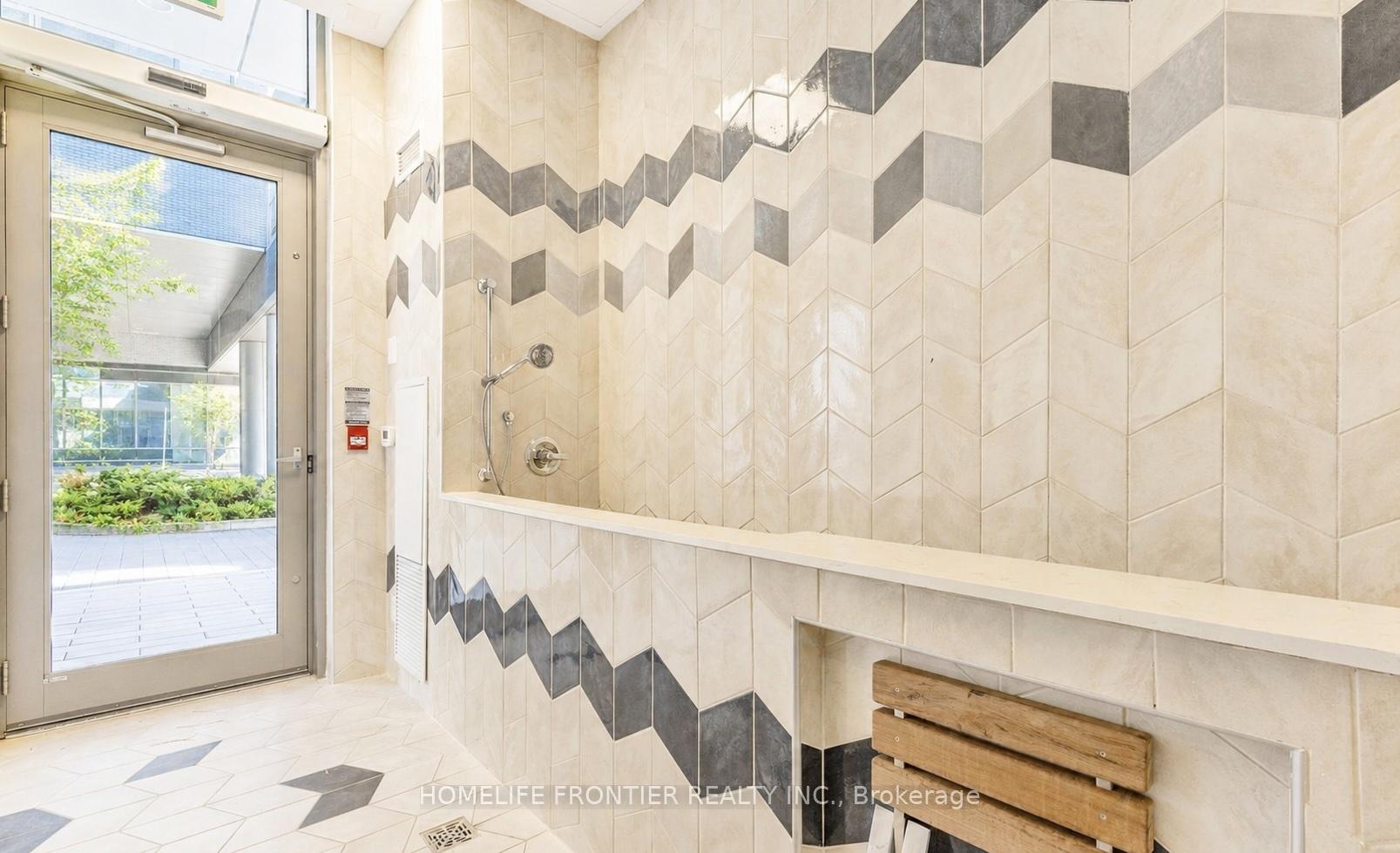 Photo 36 of Unit 301, 20 Gatineau Drive, Vaughan, Beverley Glen — HOMEH