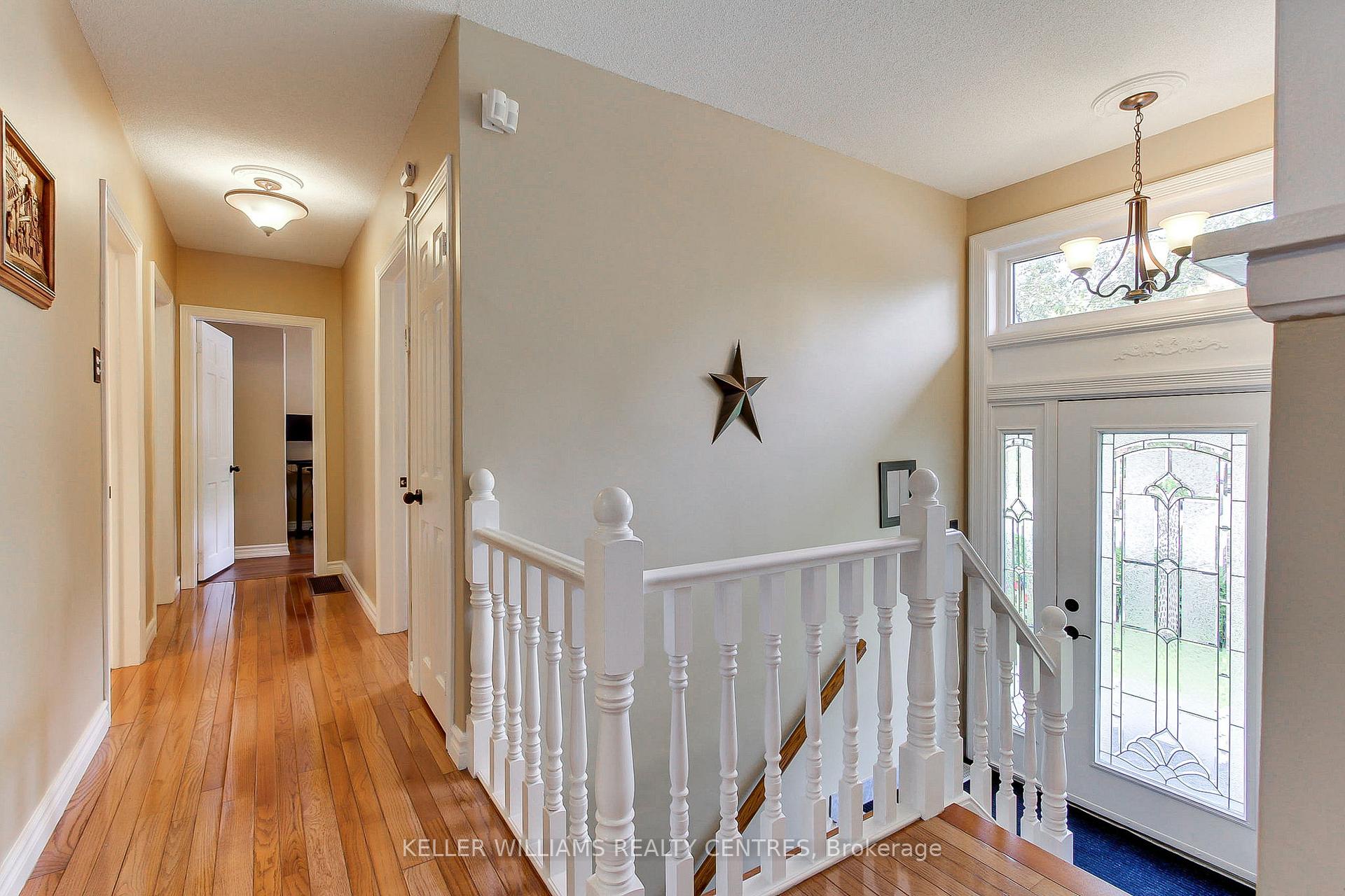Photo 8 of 74 Boothbay Crescent, Newmarket, Central Newmarket — HOMEH