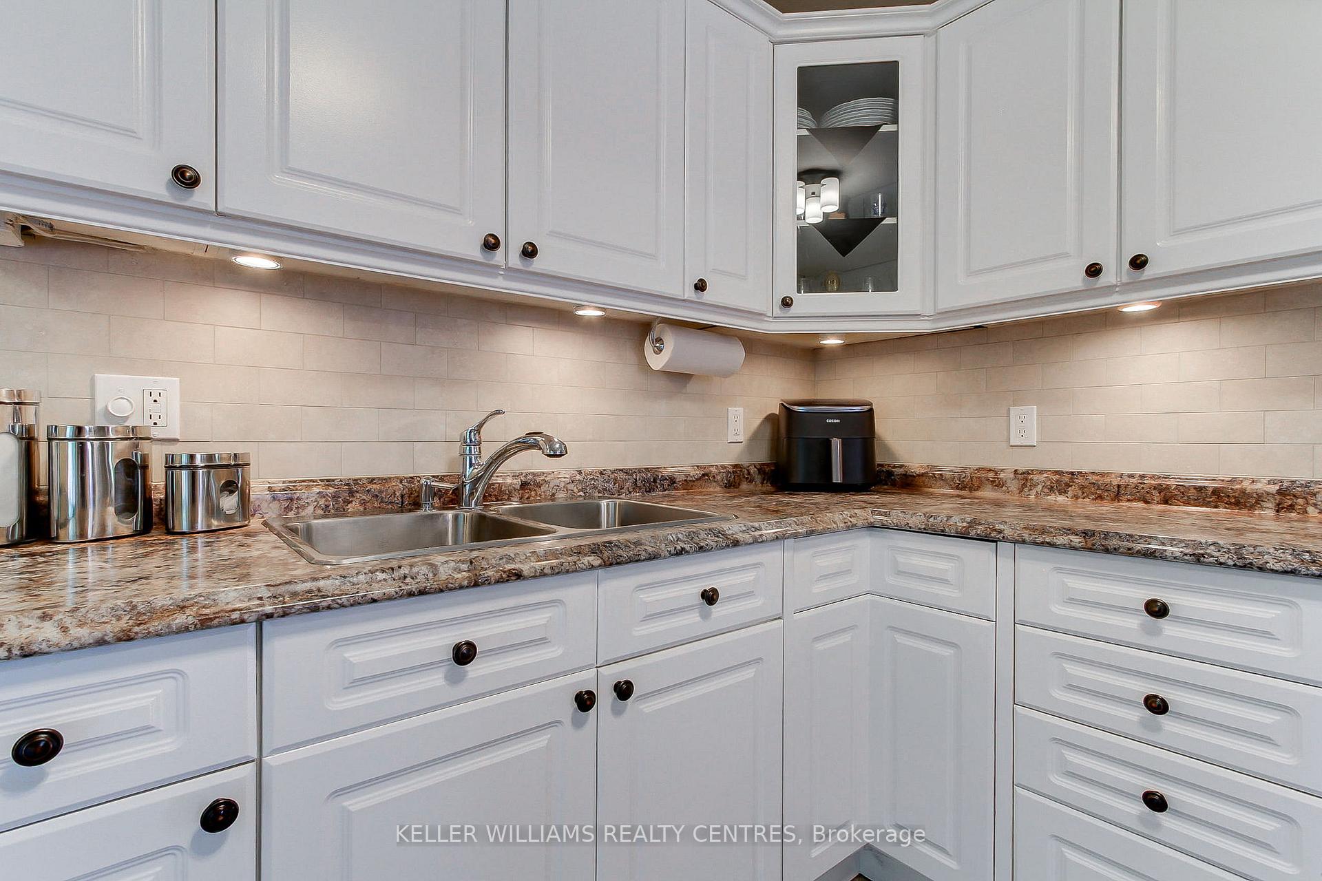 Photo 13 of 74 Boothbay Crescent, Newmarket, Central Newmarket — HOMEH